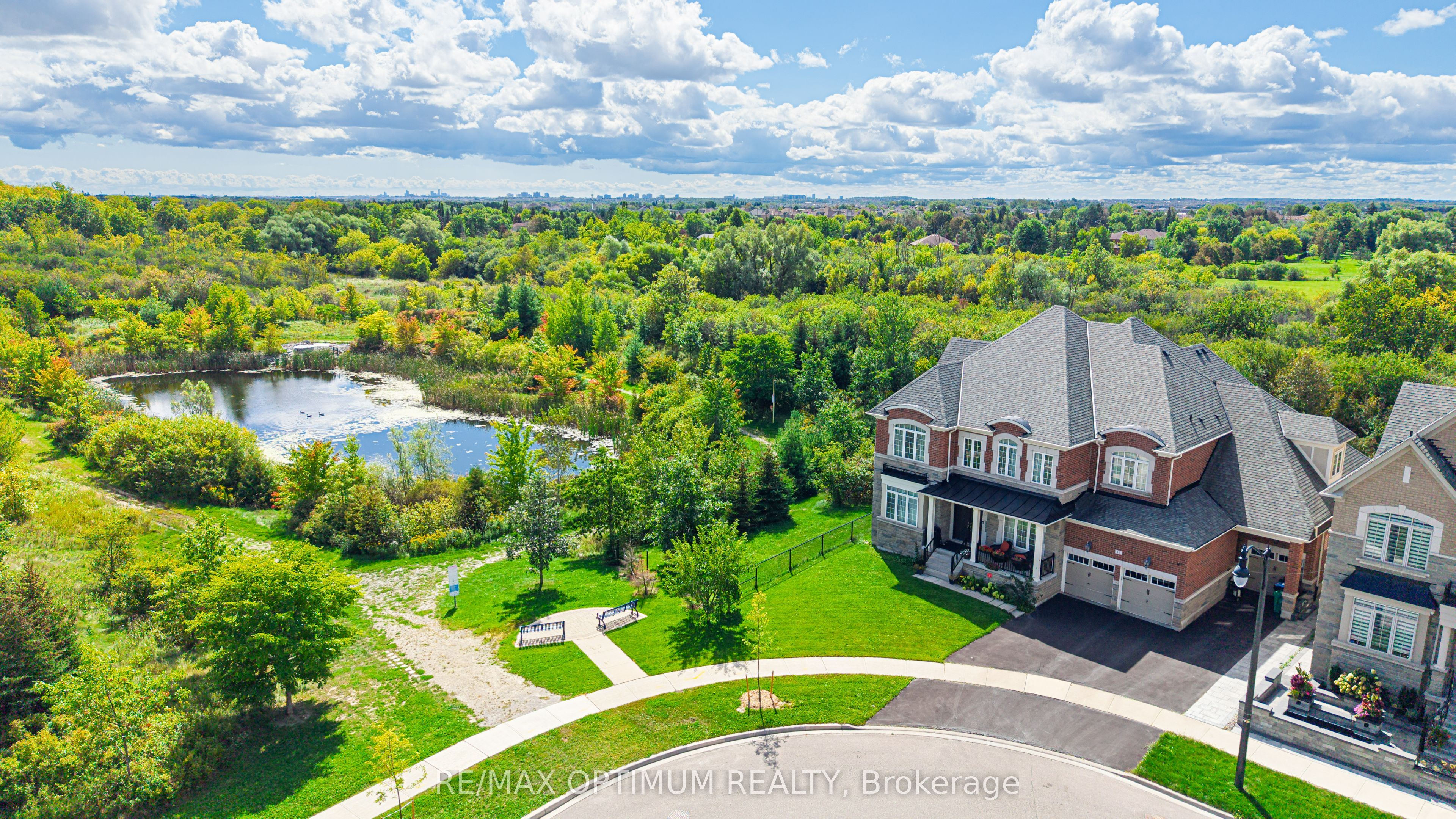 16 Layton Street Property Photo 43