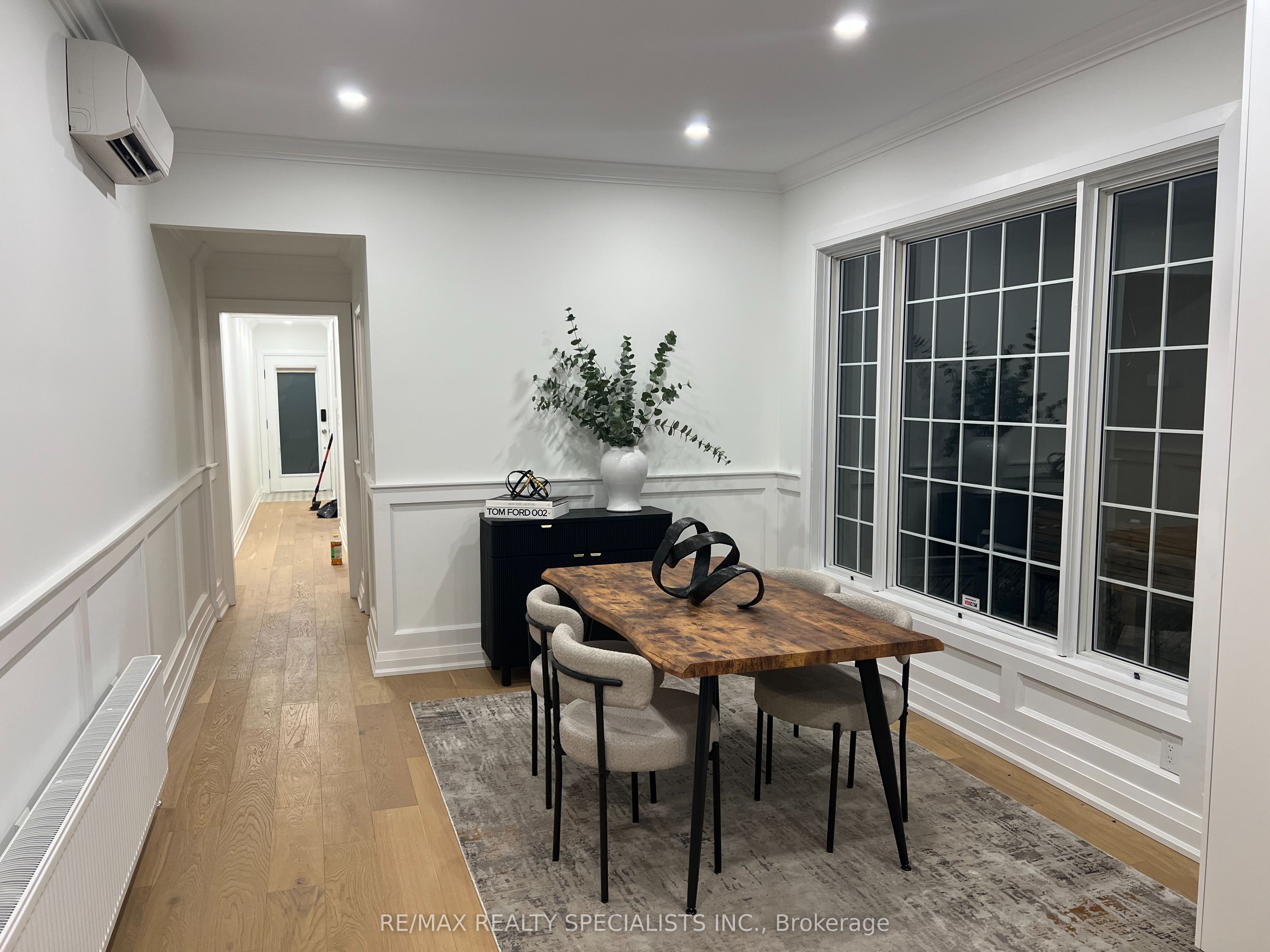 252 Earlscourt Avenue Property Photo 16