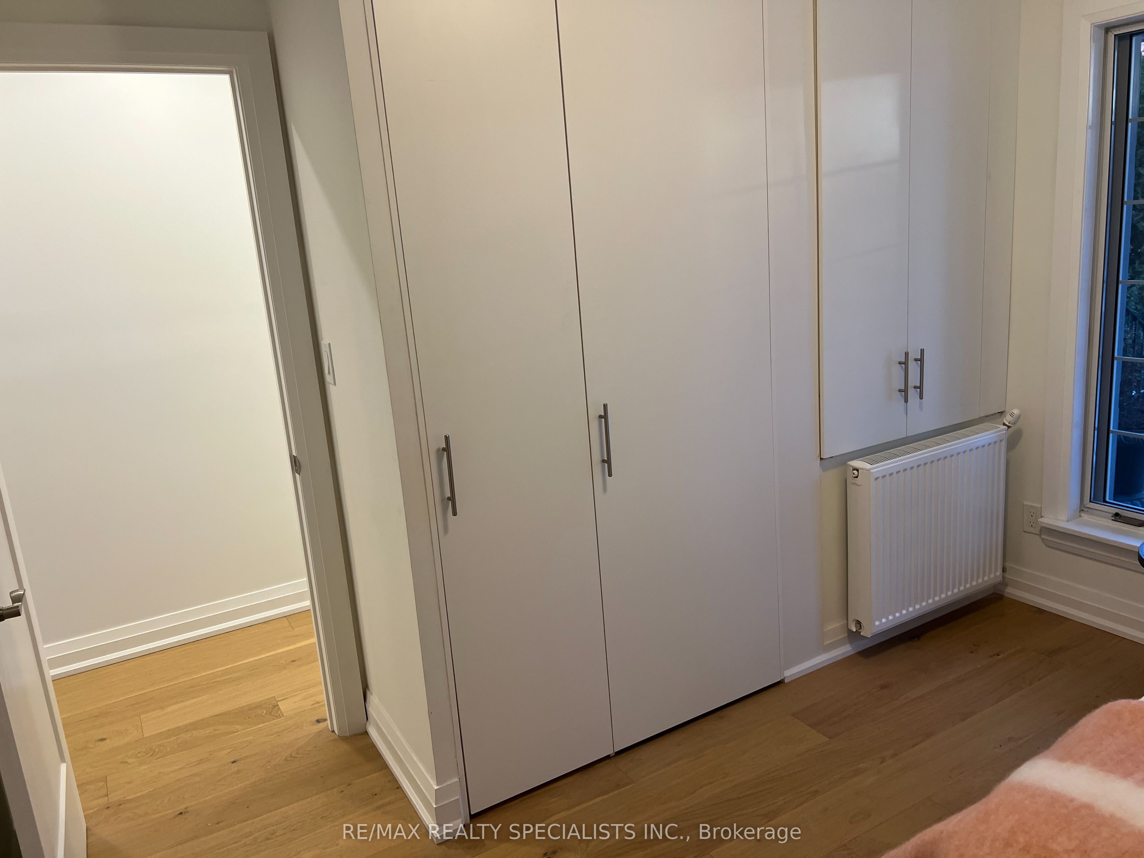 252 Earlscourt Avenue Property Photo 21