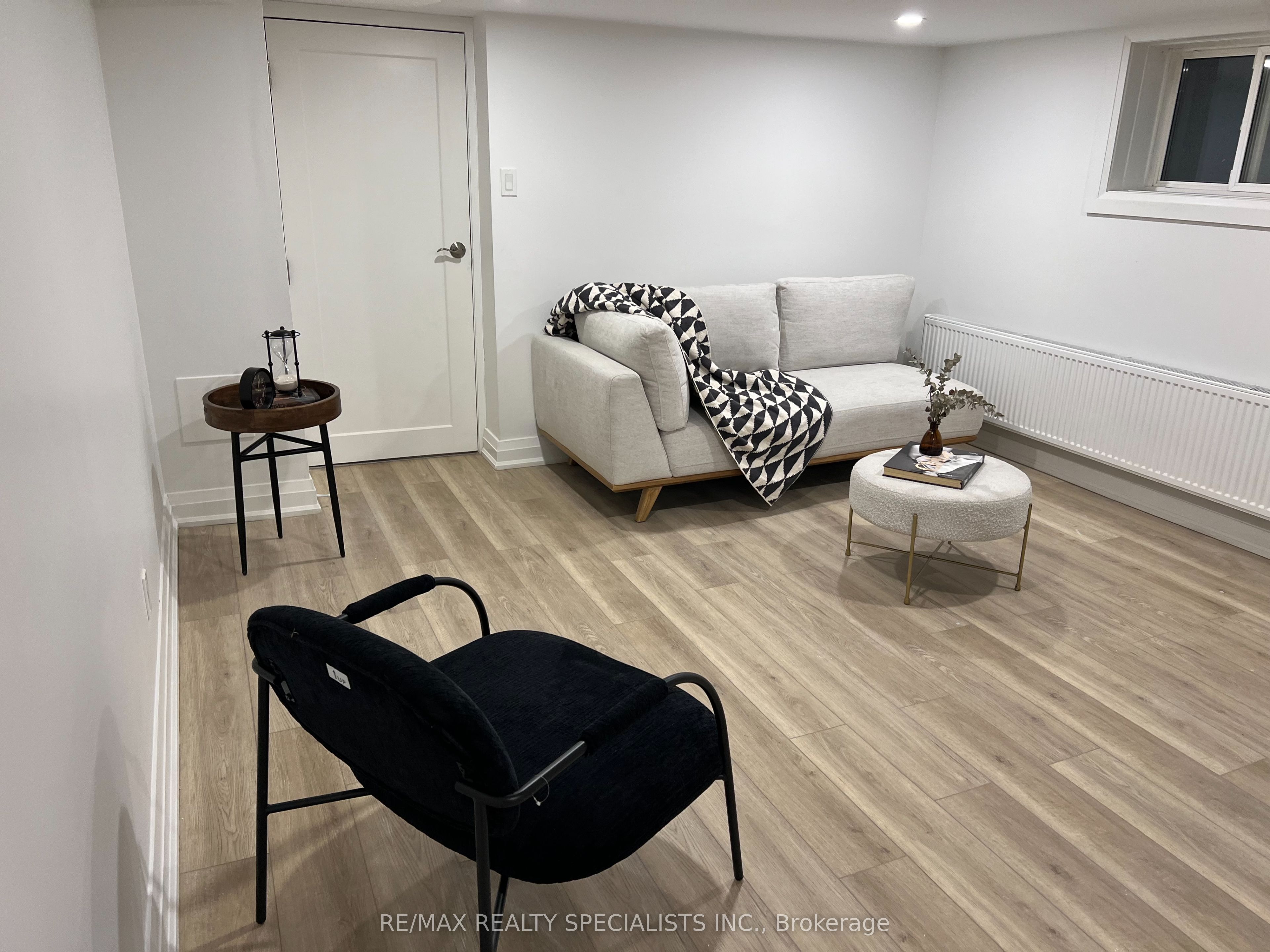 252 Earlscourt Avenue Property Photo 34