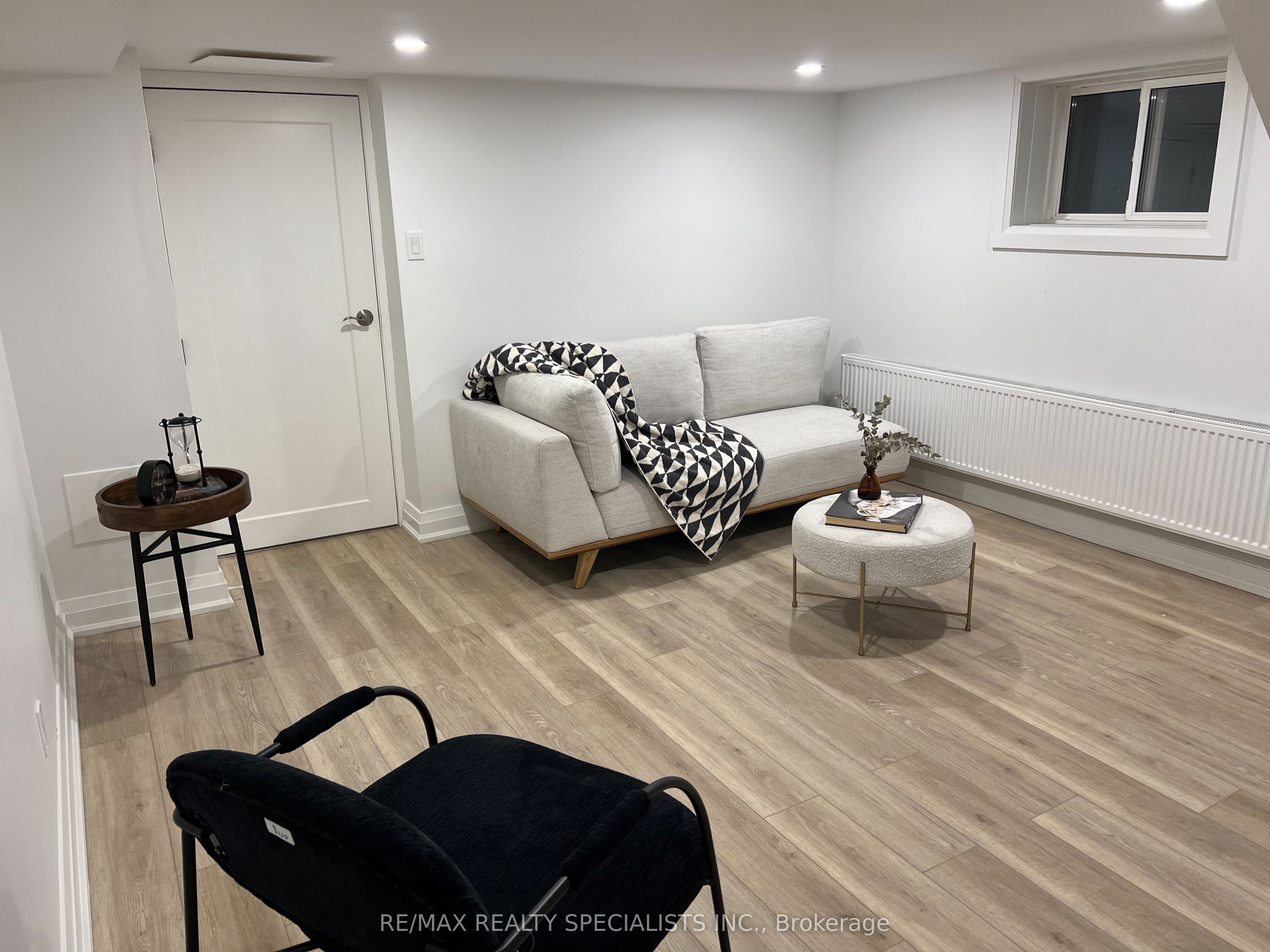 252 Earlscourt Avenue Property Photo 35