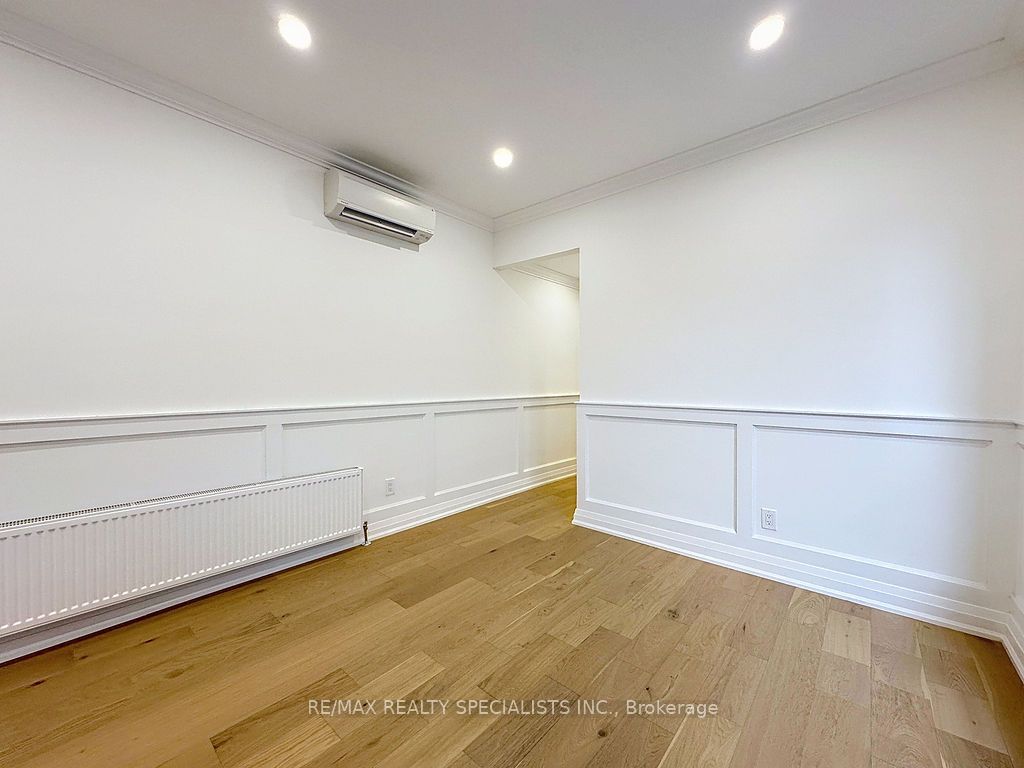 252 Earlscourt Avenue Property Photo 36