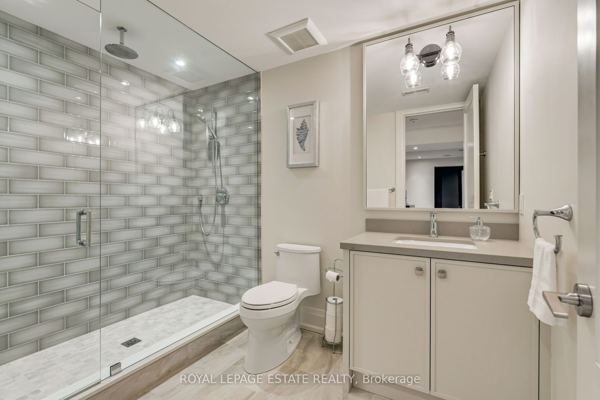 412 Saville Crescent Property Photo 35