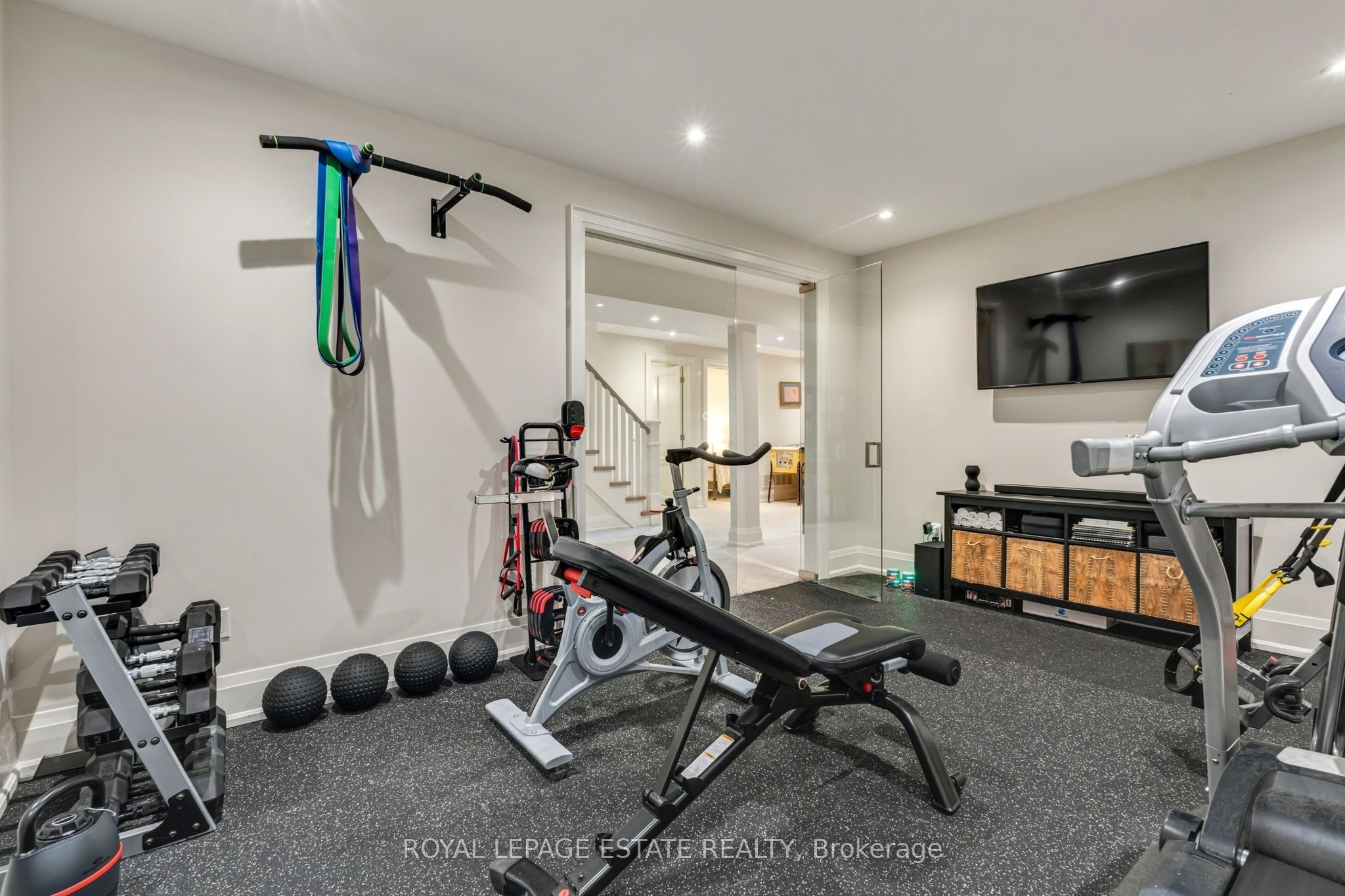 412 Saville Crescent Property Photo 39