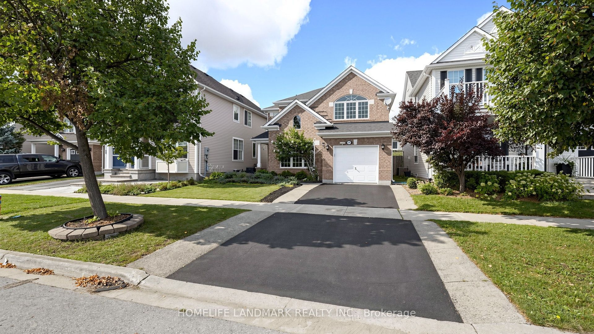 639 Bennett Boulevard Property Photo 2