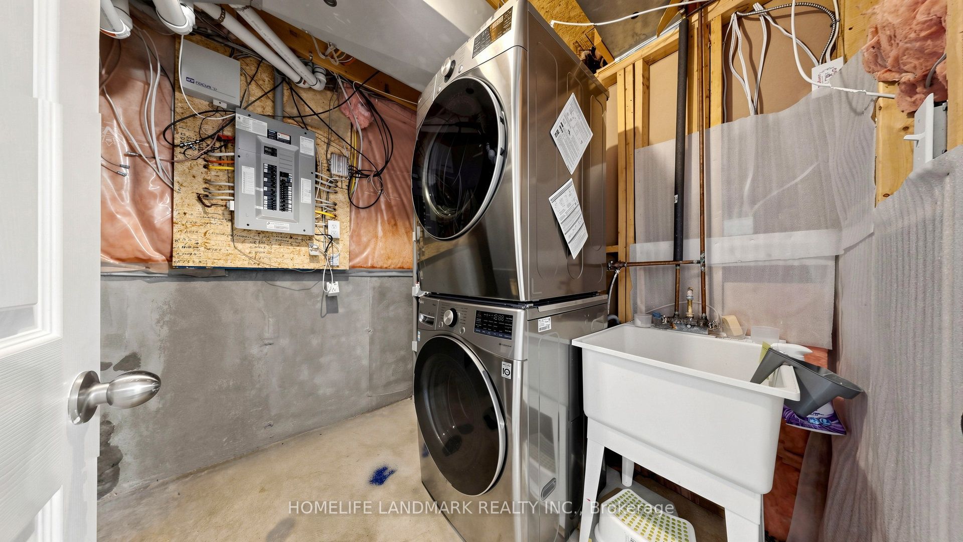 639 Bennett Boulevard Property Photo 43