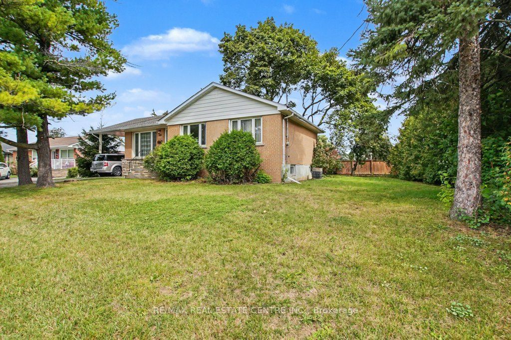 189 Wakefield Road Property Photo 2