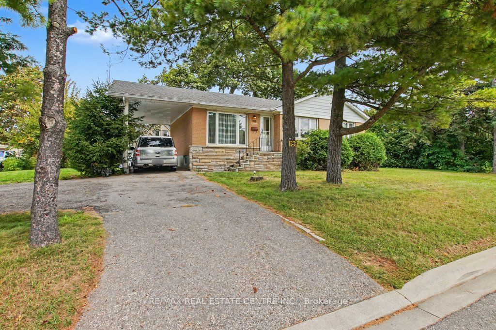 189 Wakefield Road Property Photo 3