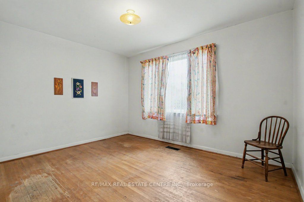 189 Wakefield Road Property Photo 17
