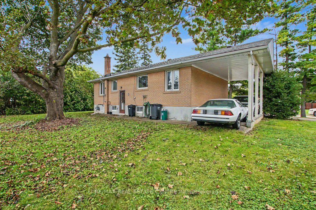189 Wakefield Road Property Photo 33