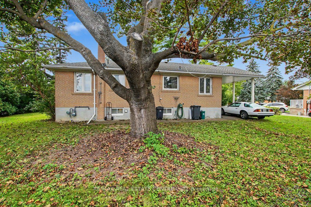 189 Wakefield Road Property Photo 34