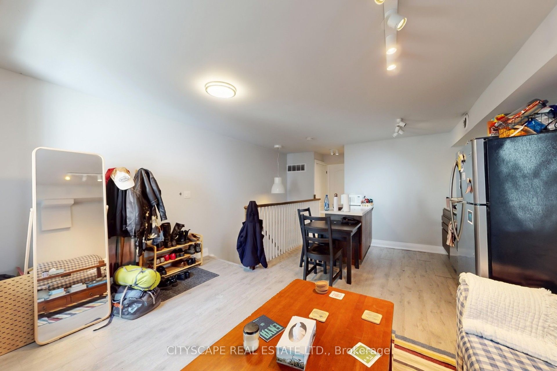 467 Keele Street Property Photo 3