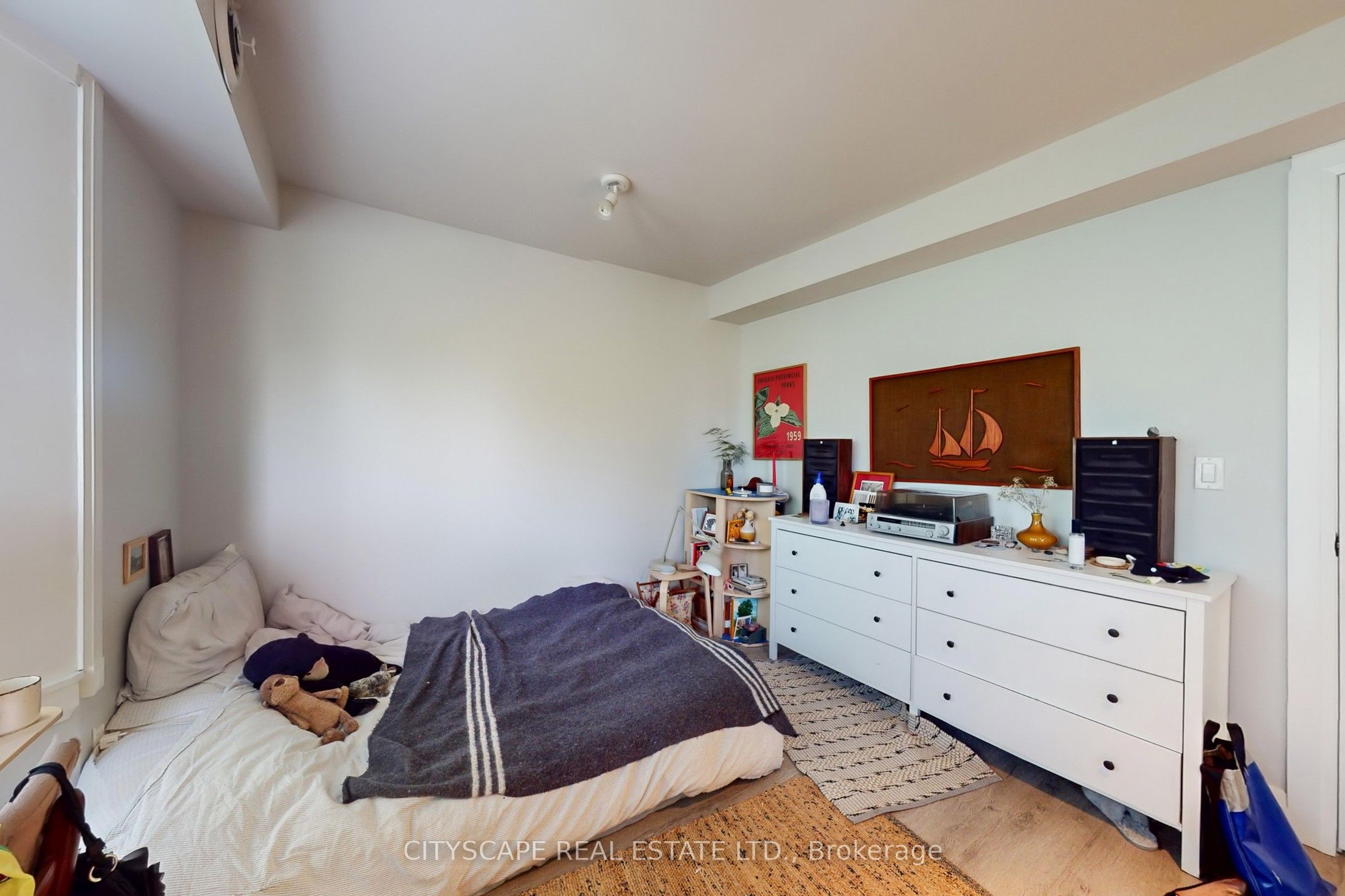 467 Keele Street Property Photo 10