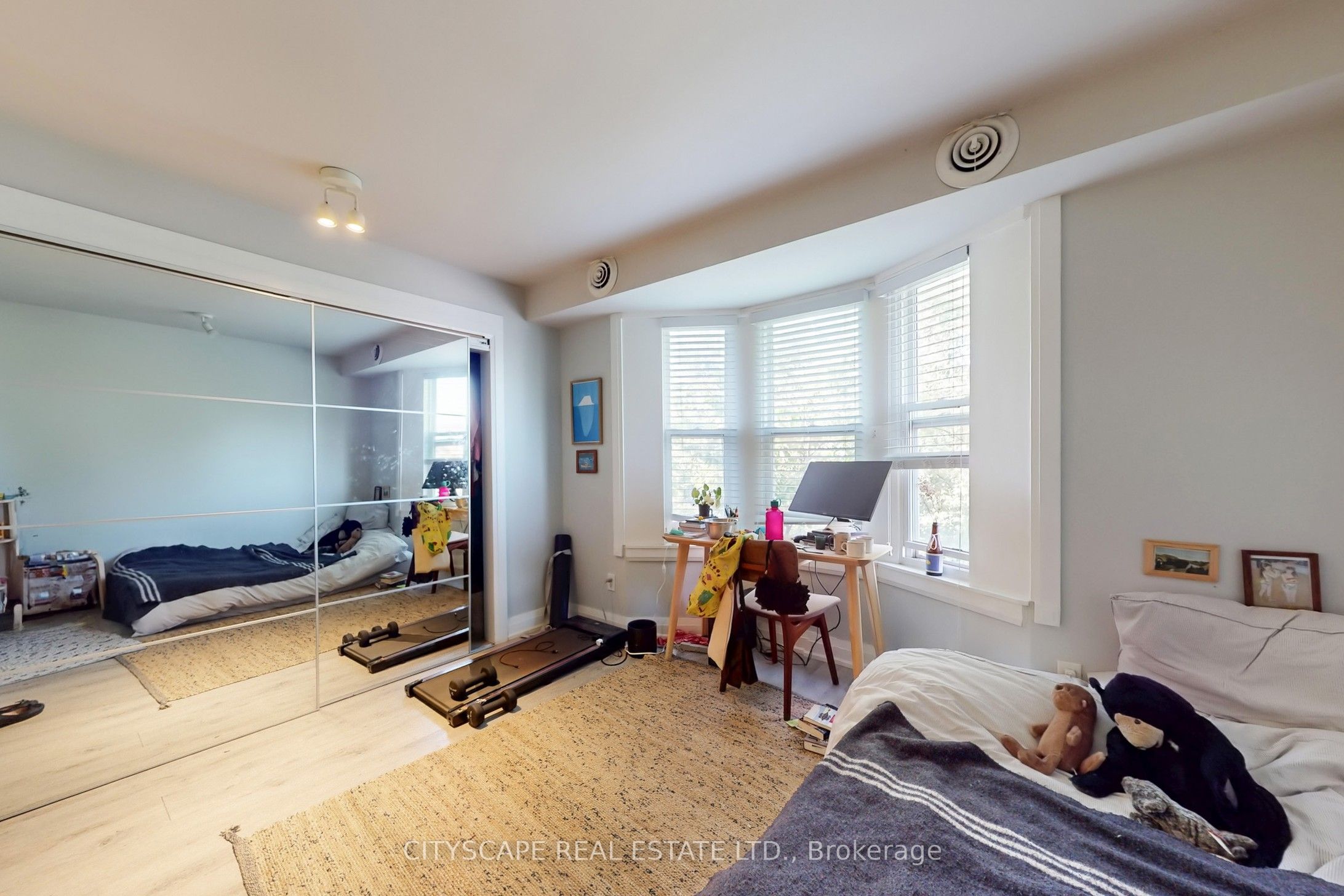467 Keele Street Property Photo 11