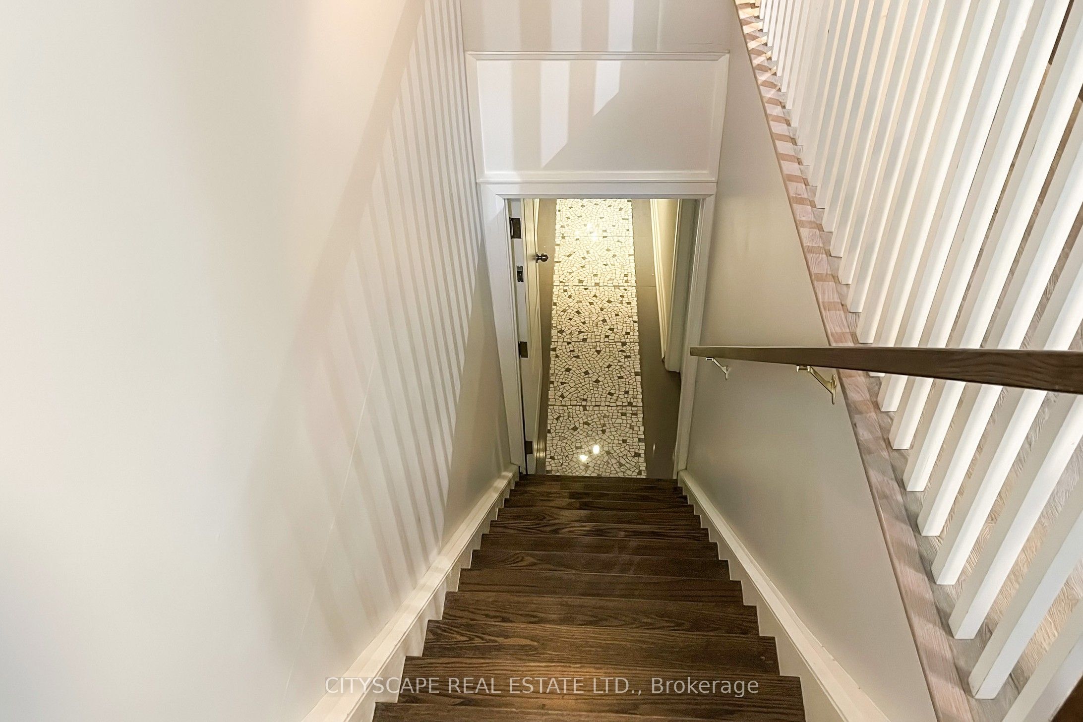 467 Keele Street Property Photo 17