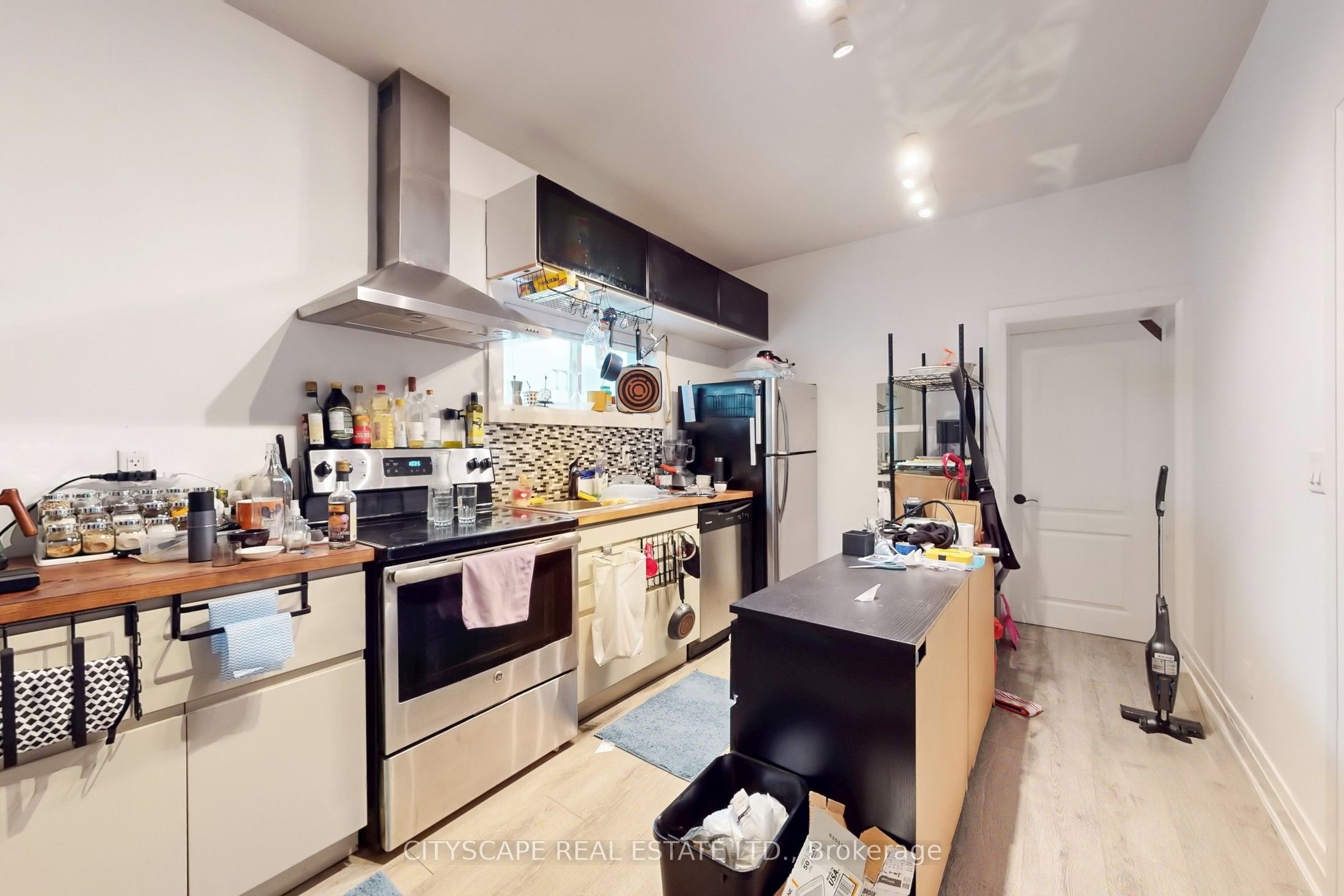 467 Keele Street Property Photo 19