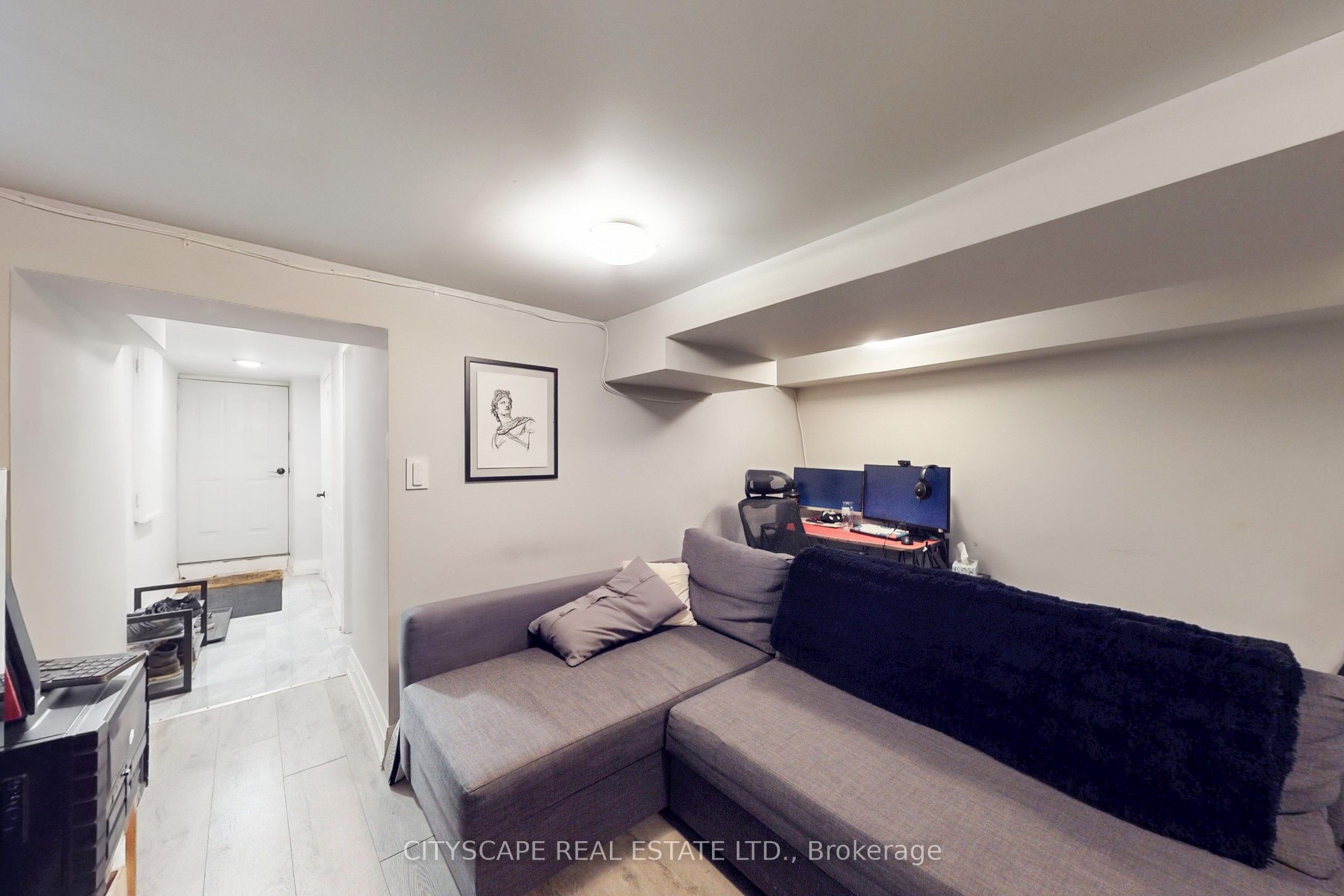 467 Keele Street Property Photo 26