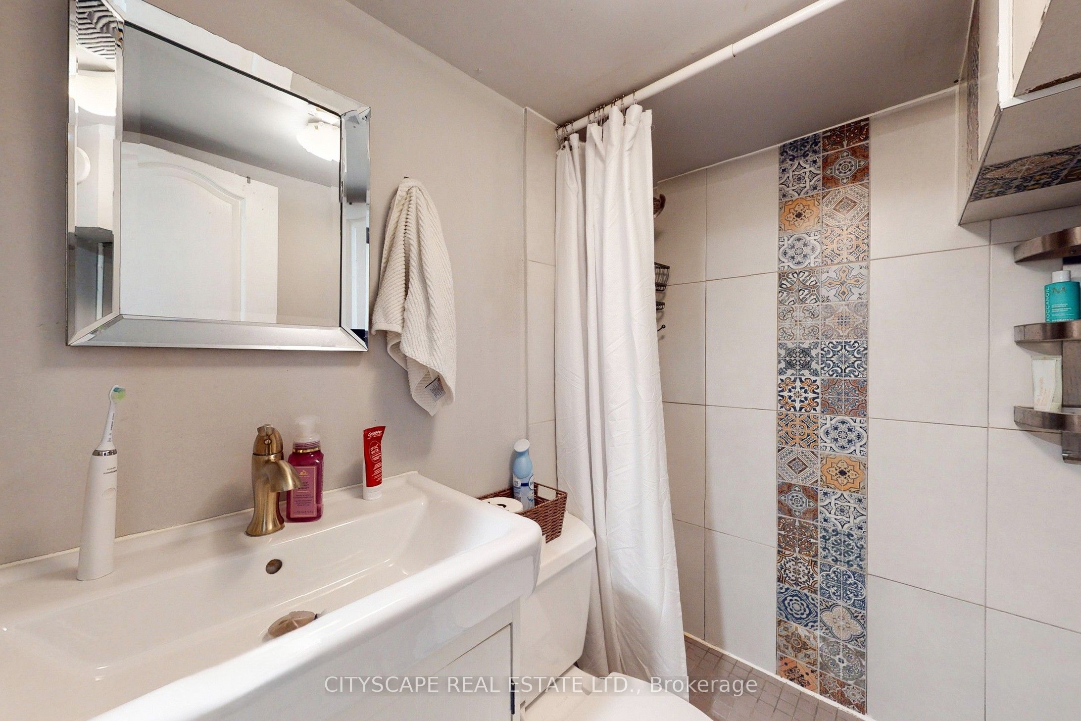 467 Keele Street Property Photo 31