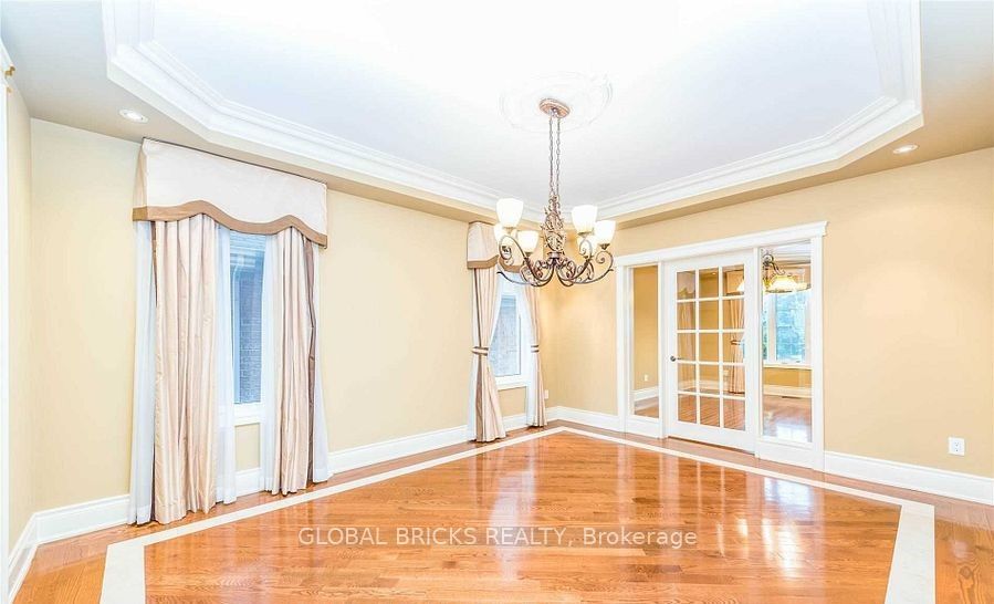 2855 Westoak Trails Boulevard Property Photo 5