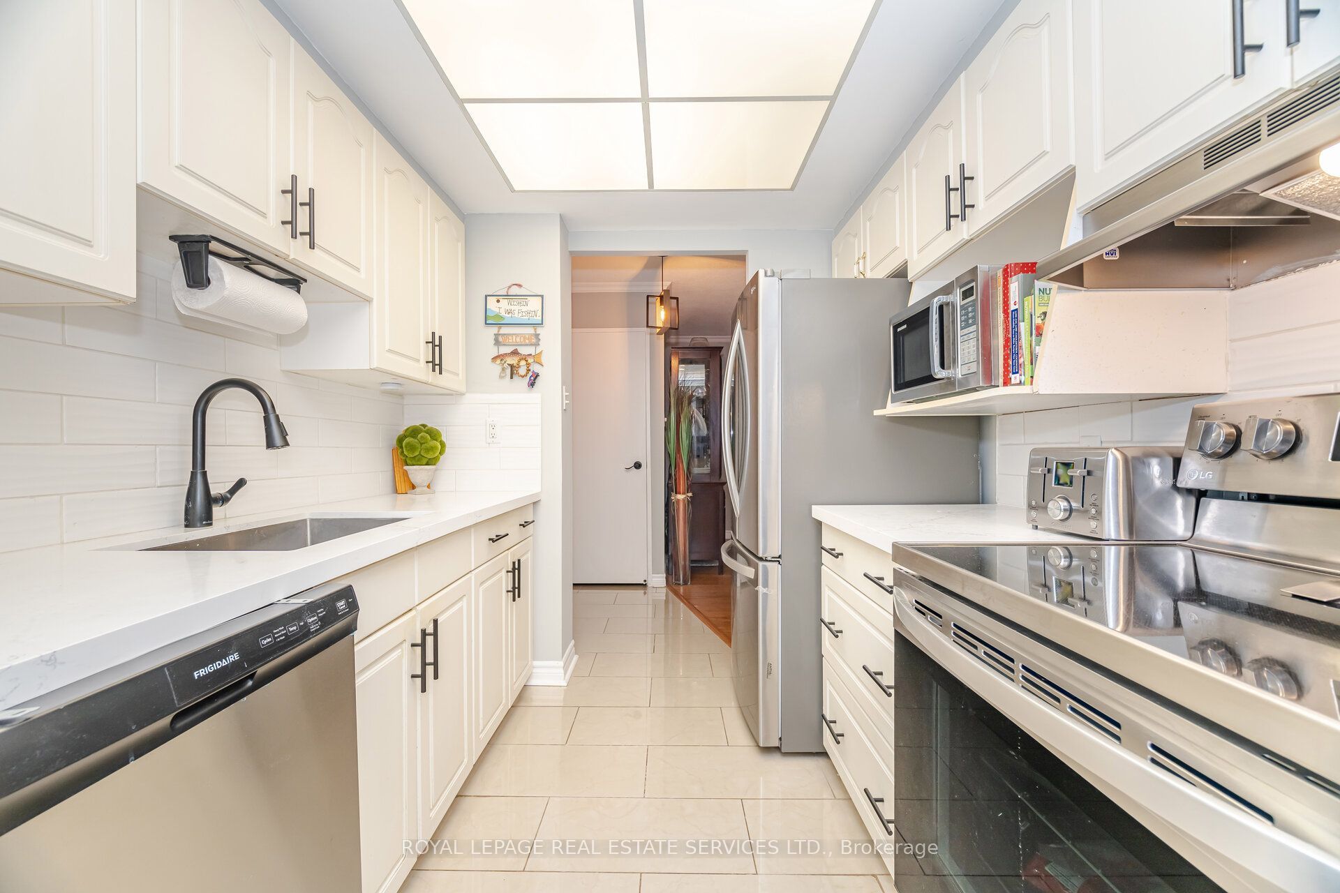 3100 Kirwin Avenue 708 Property Photo 6