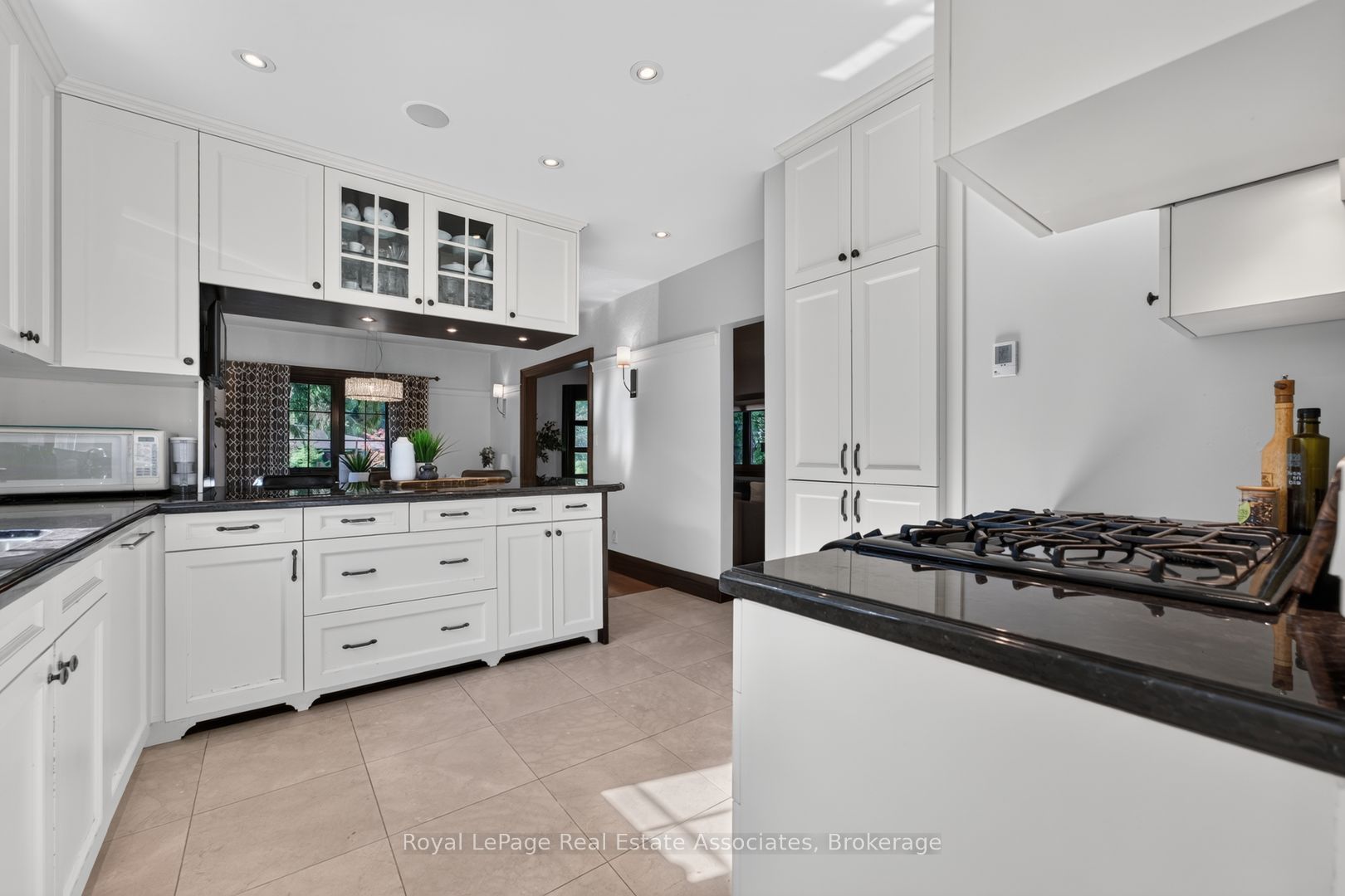33 Ben Machree Drive Property Photo 14