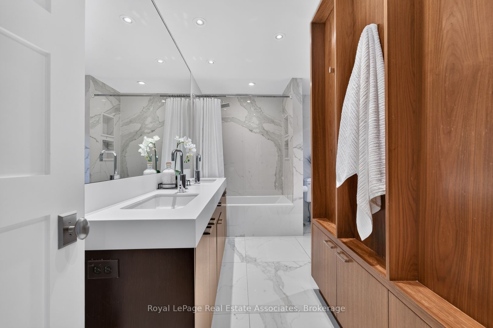 33 Ben Machree Drive Property Photo 27