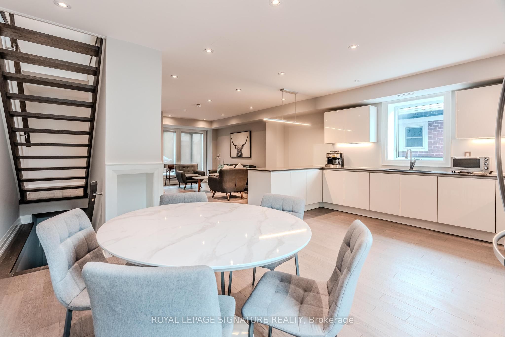 45 William Street Main Property Photo 11