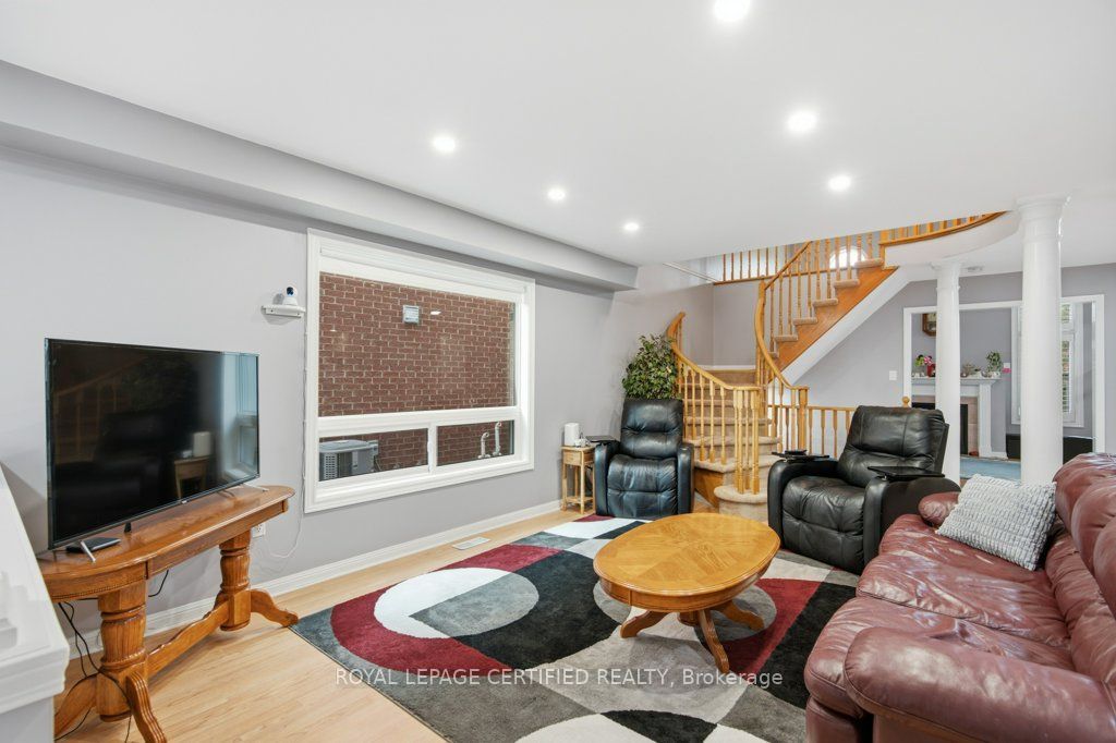 3 National Crescent Property Photo 3