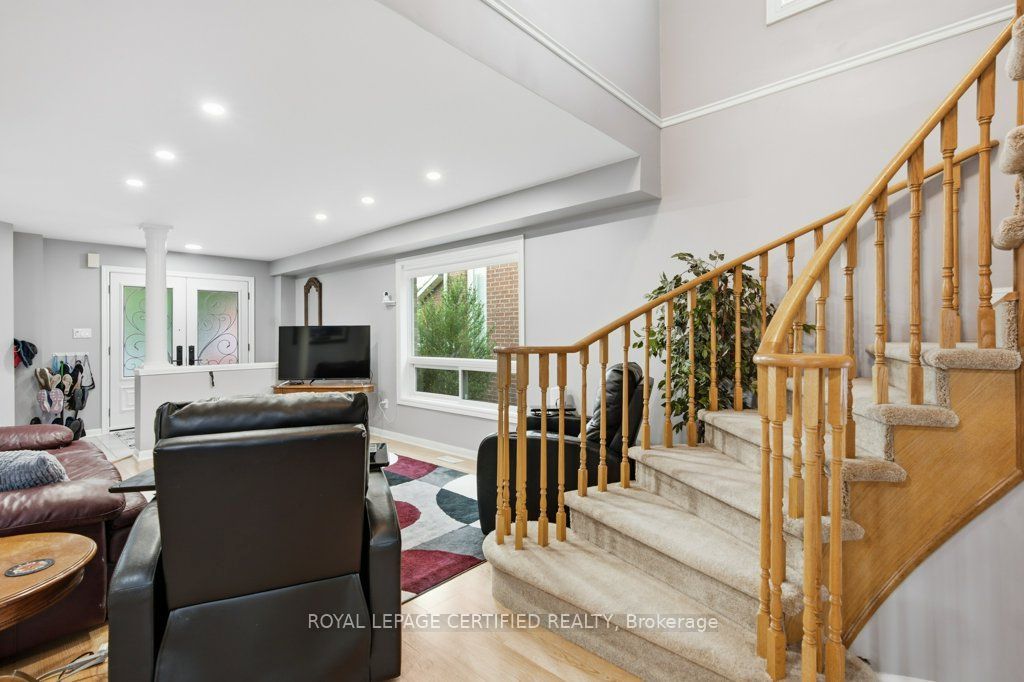 3 National Crescent Property Photo 4