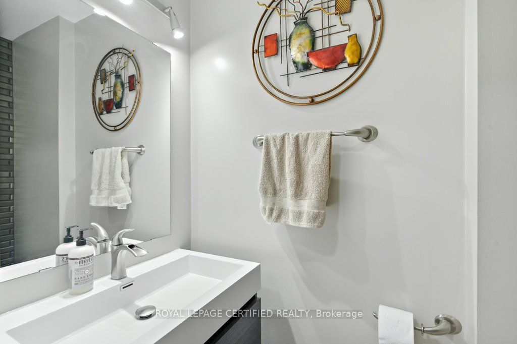 3 National Crescent Property Photo 9