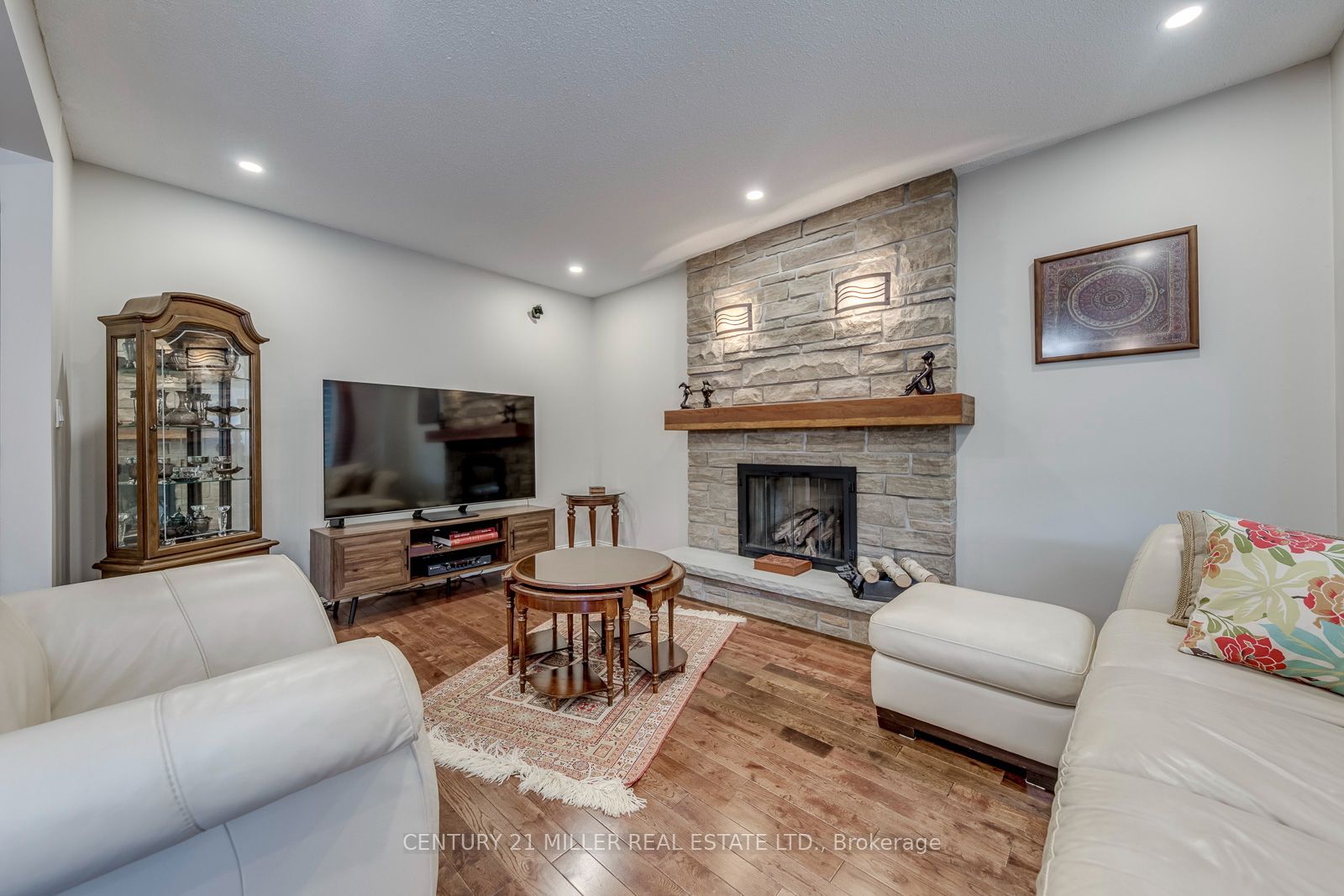 1379 Bramblewood Green Property Photo 12