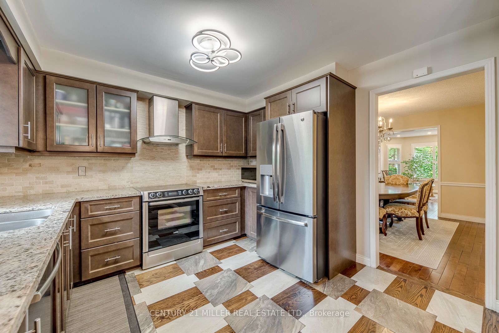1379 Bramblewood Green Property Photo 18