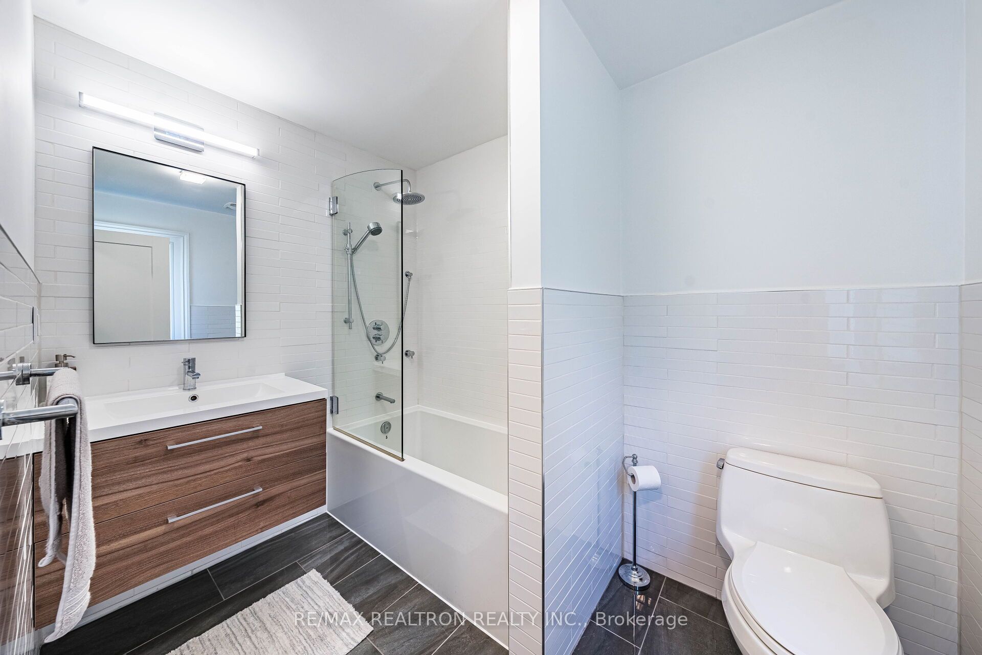 9 Ingleside Drive Property Photo 27