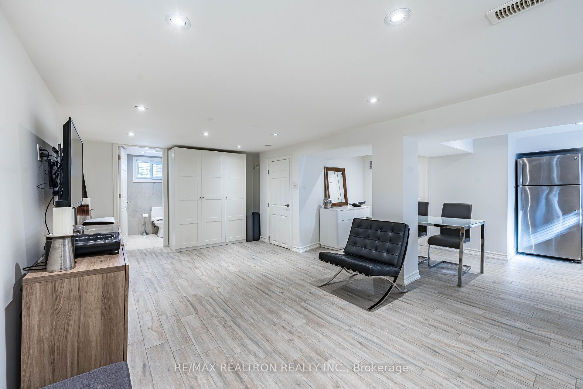 9 Ingleside Drive Property Photo 38