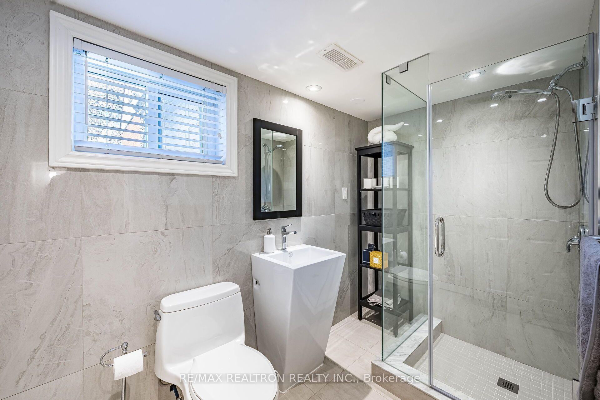 9 Ingleside Drive Property Photo 43