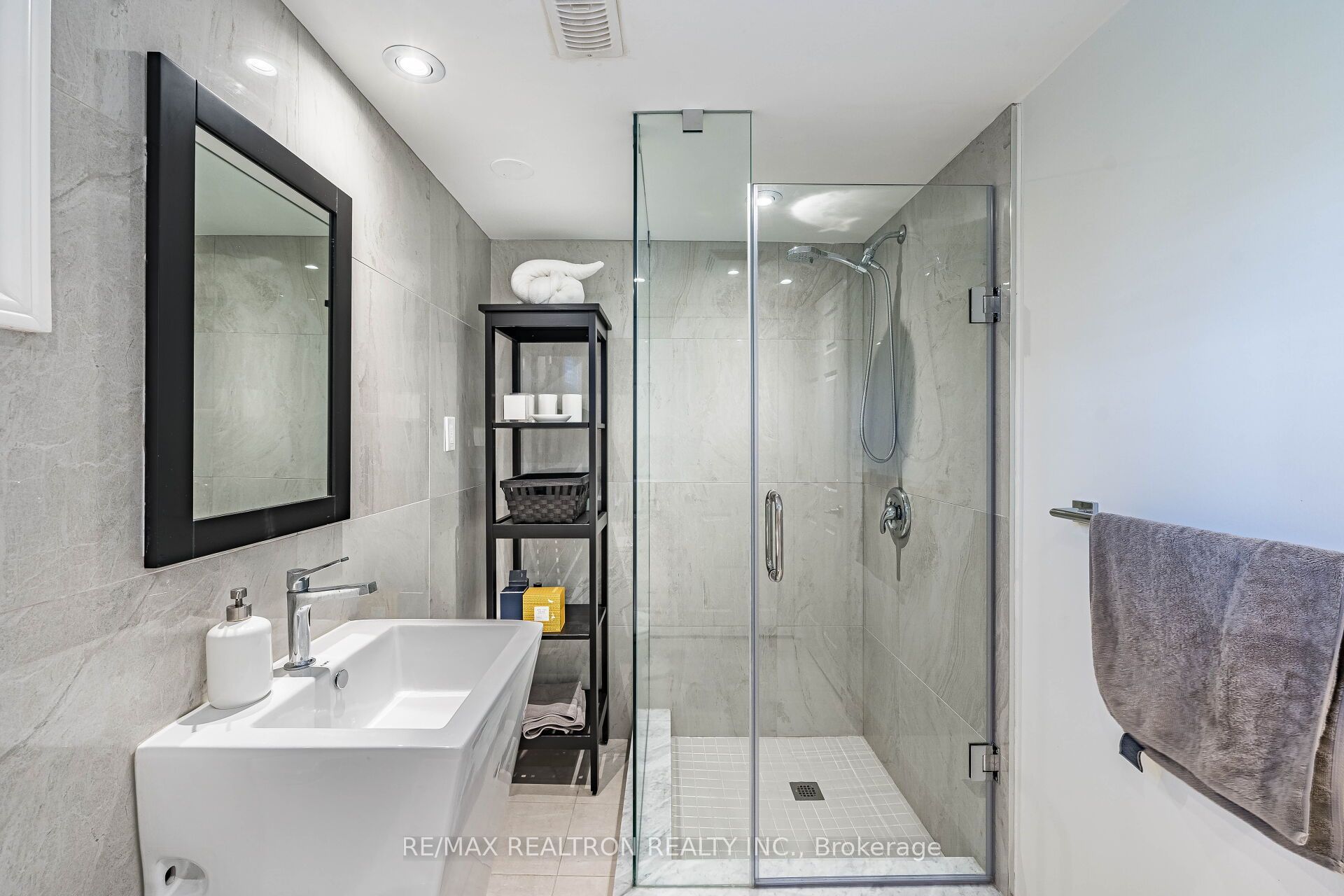 9 Ingleside Drive Property Photo 44