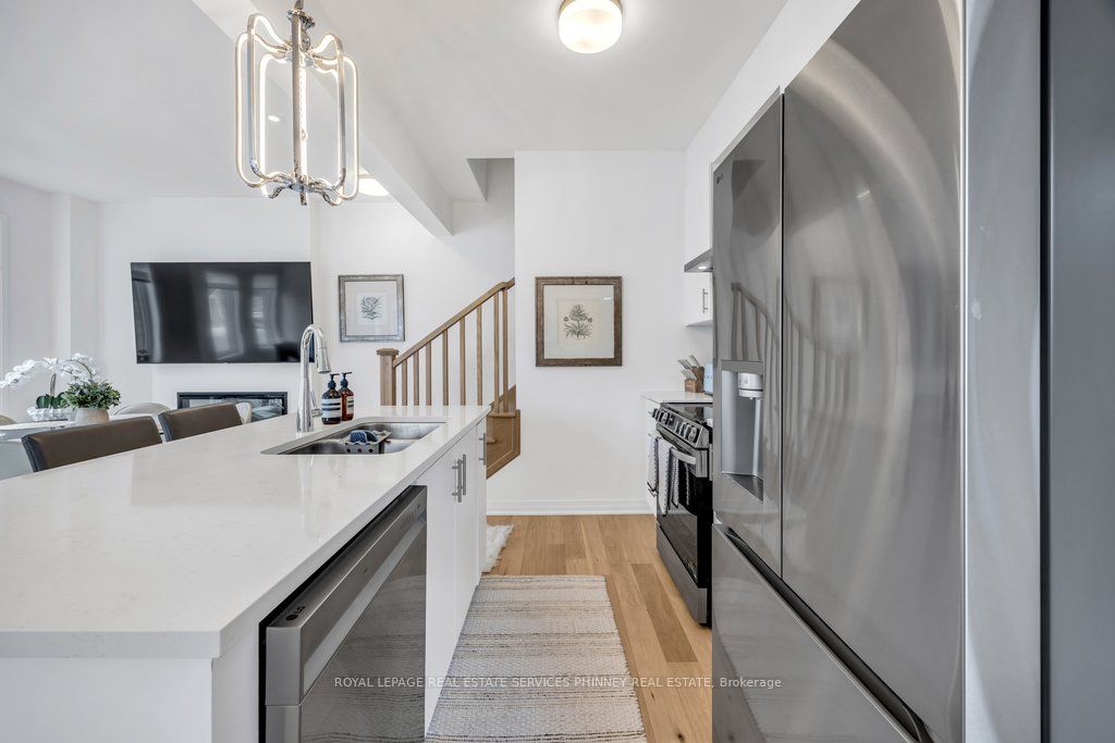 9 Crown Gate Property Photo 9