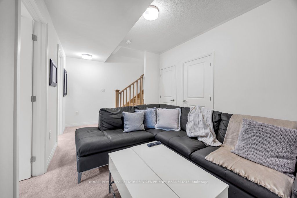 9 Crown Gate Property Photo 37