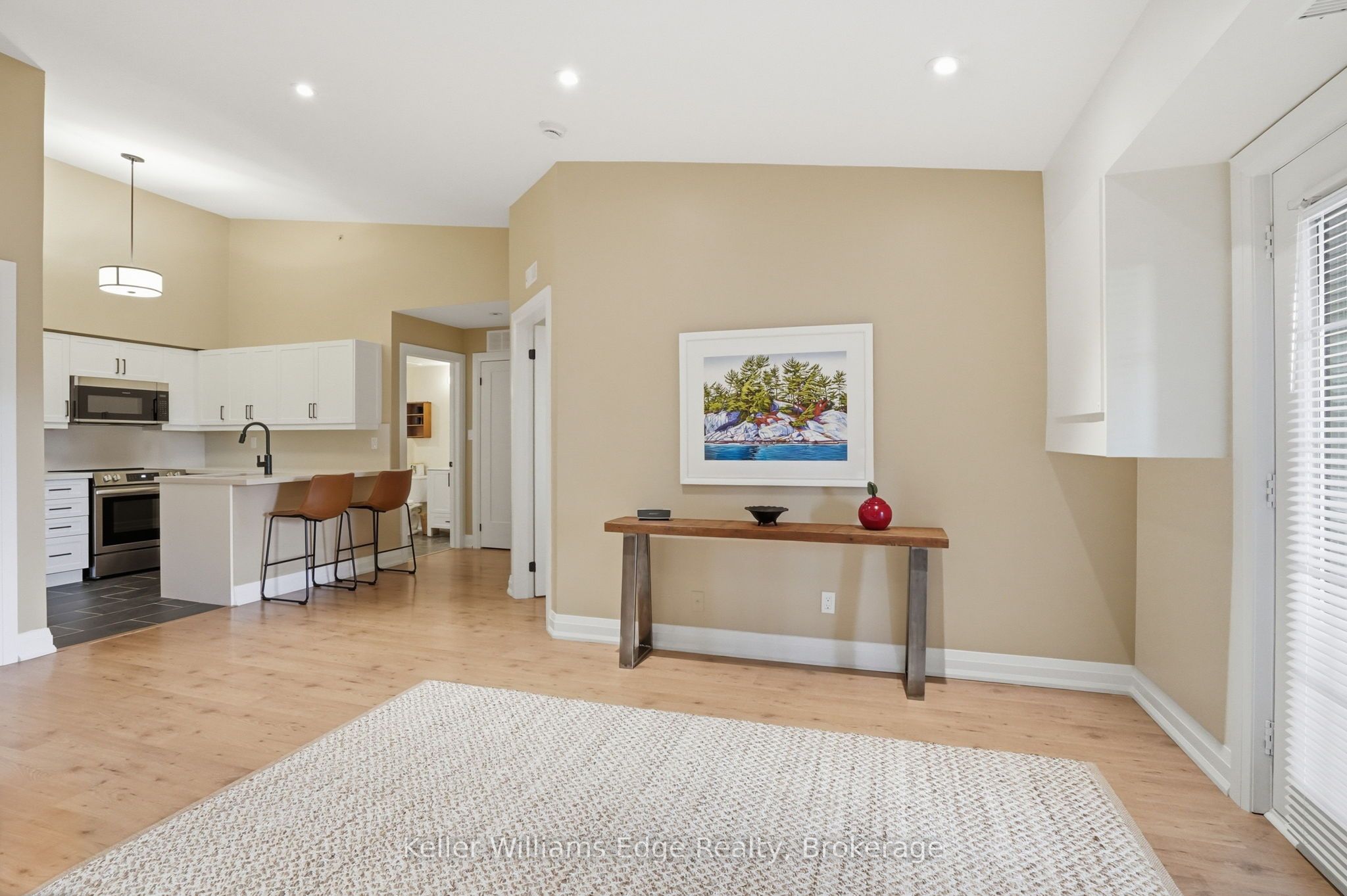 2075 Appleby Line 406 Property Photo 8