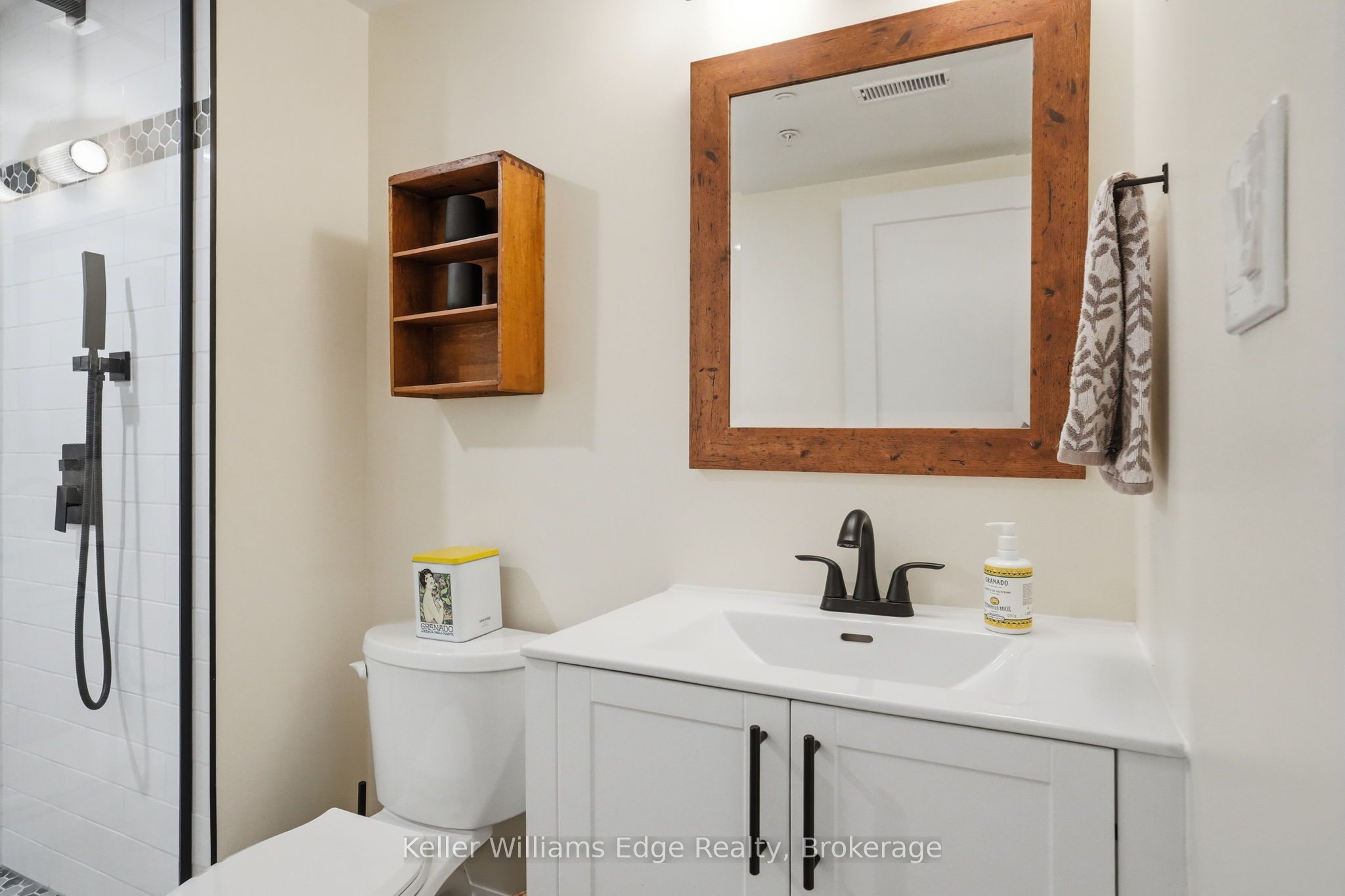 2075 Appleby Line 406 Property Photo 15