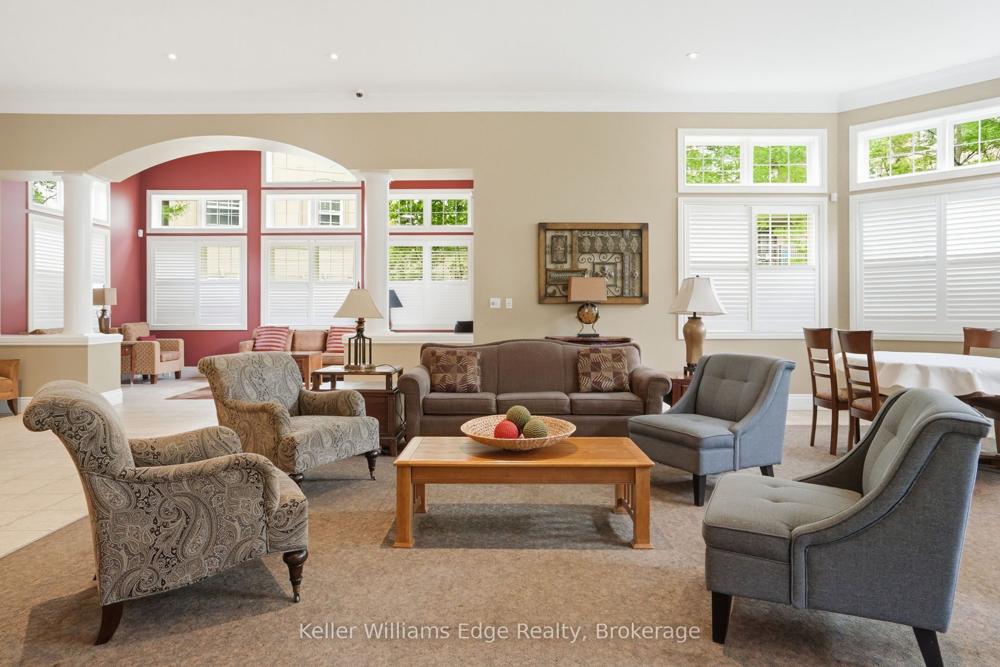 2075 Appleby Line 406 Property Photo 25