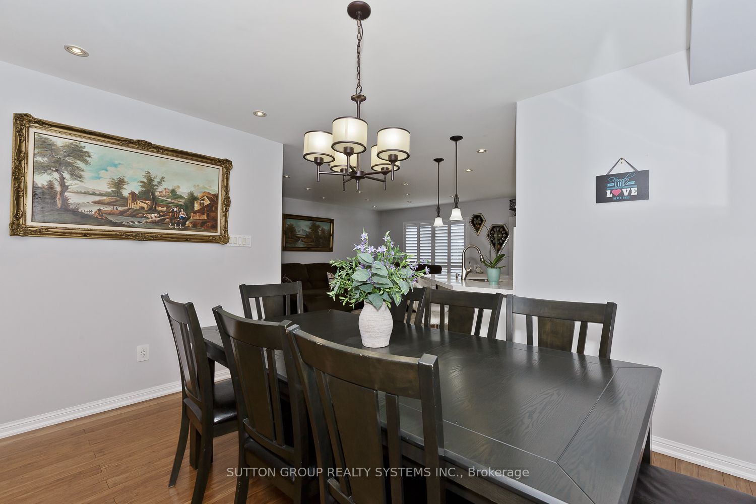 777 Shortreed Crescent Property Photo 8