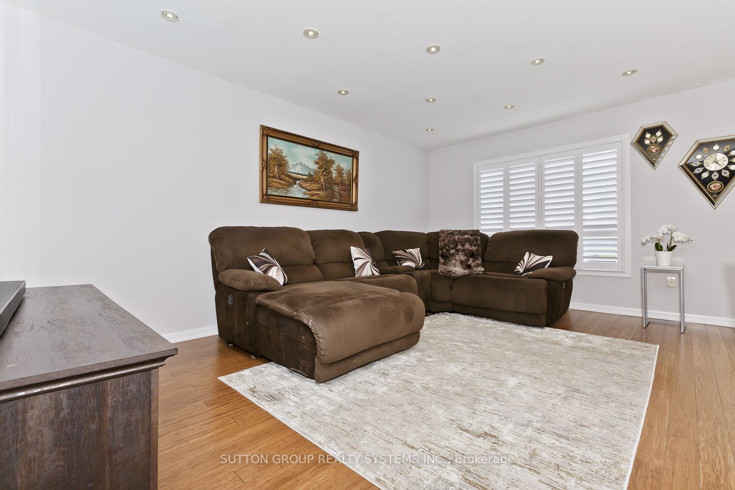 777 Shortreed Crescent Property Photo 10