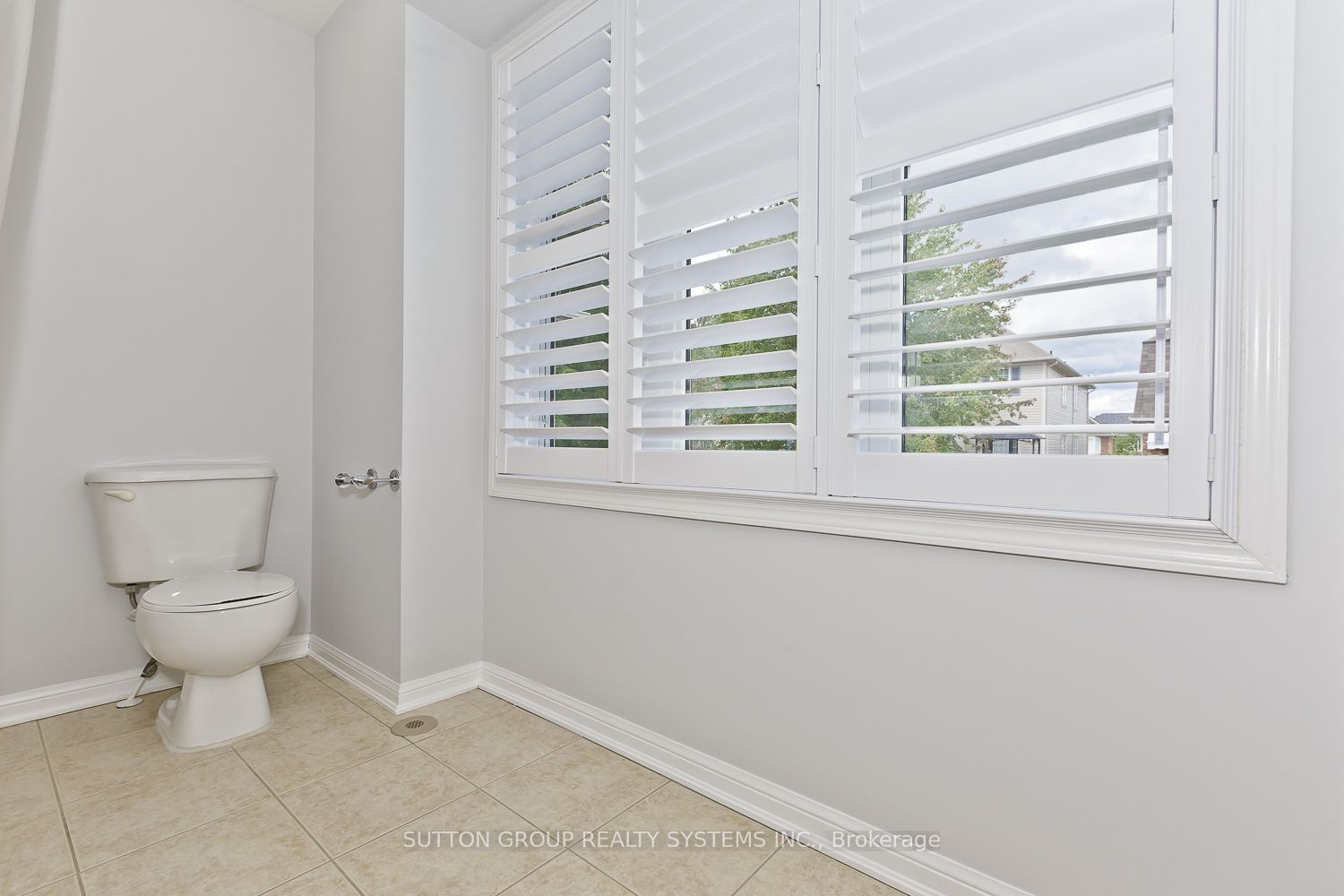 777 Shortreed Crescent Property Photo 24