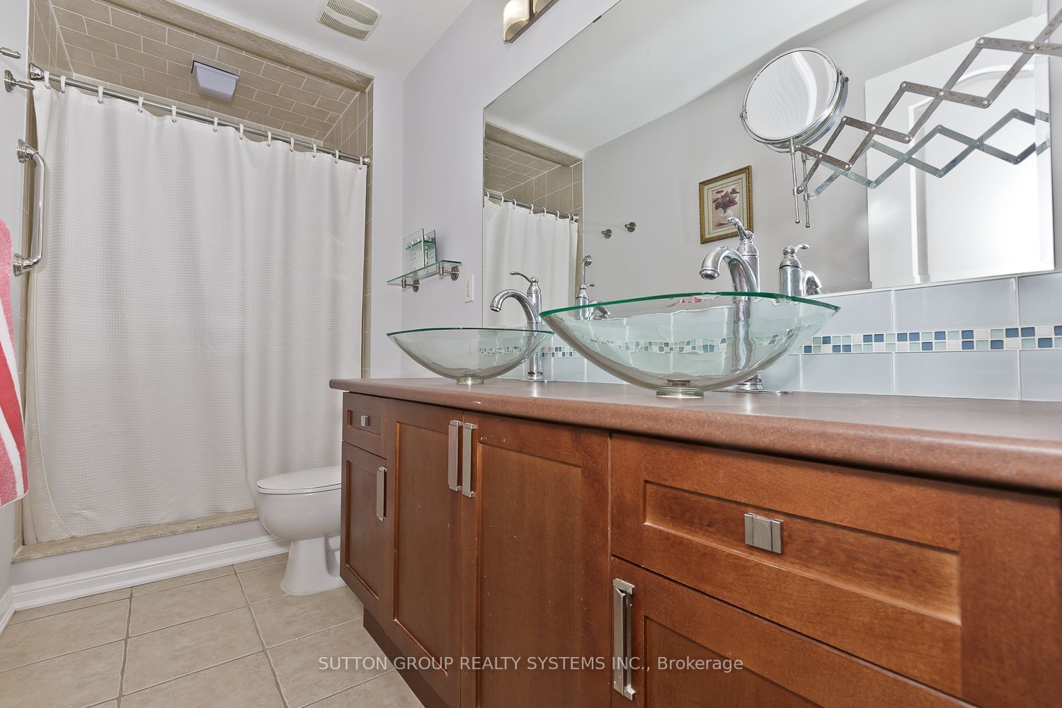 777 Shortreed Crescent Property Photo 28