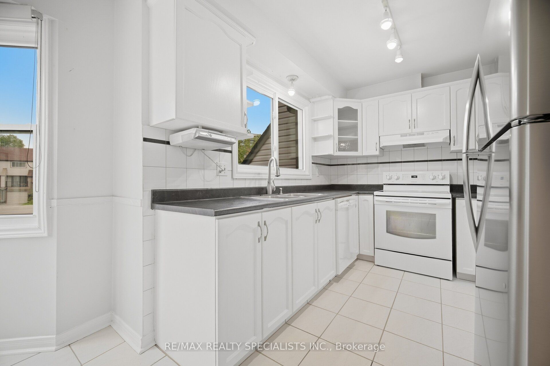 6780 Formentera Avenue 20 Property Photo 12