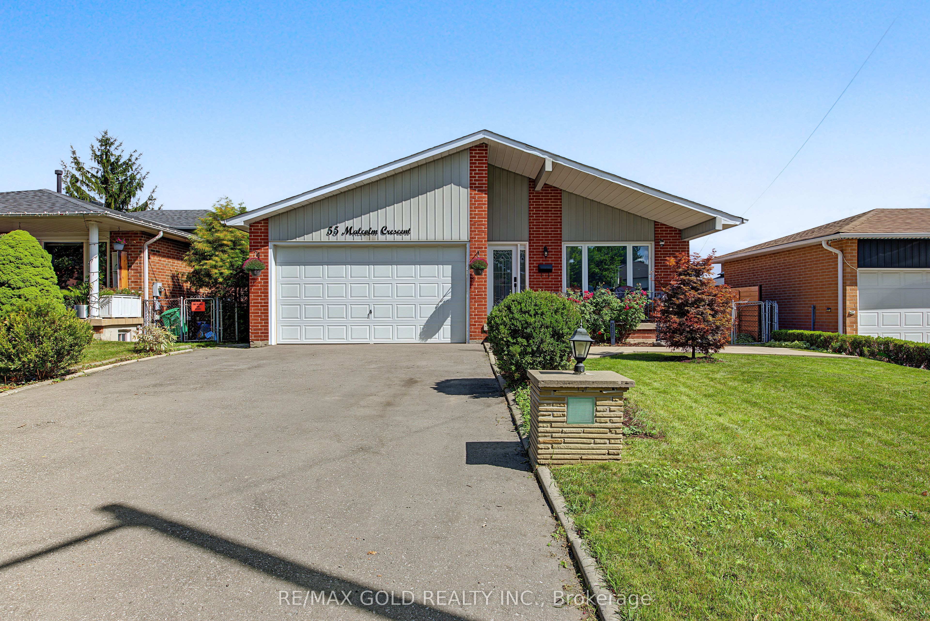 55 Malcolm Crescent Property Photo 1