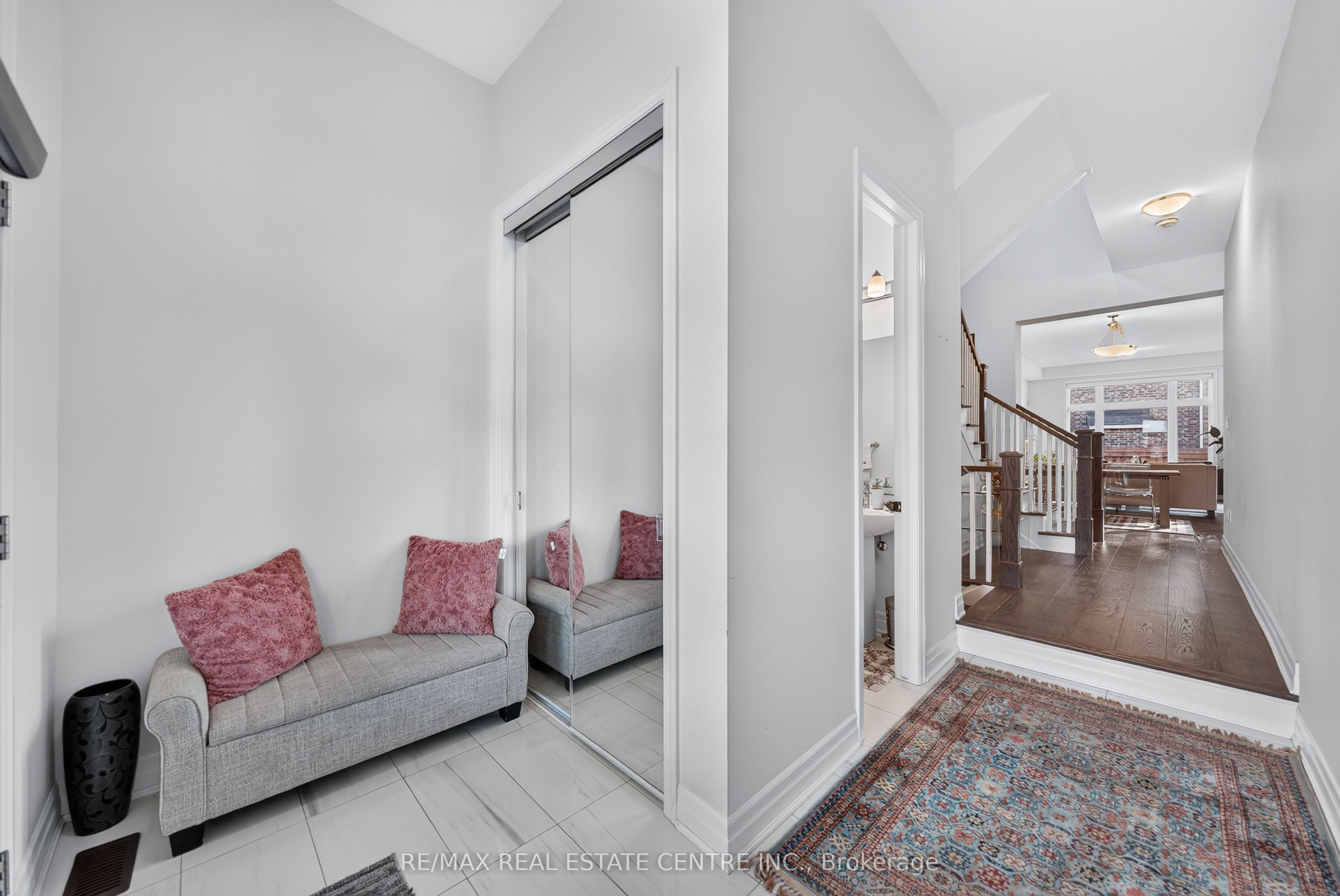 1404 Kovachik Boulevard Property Photo 5