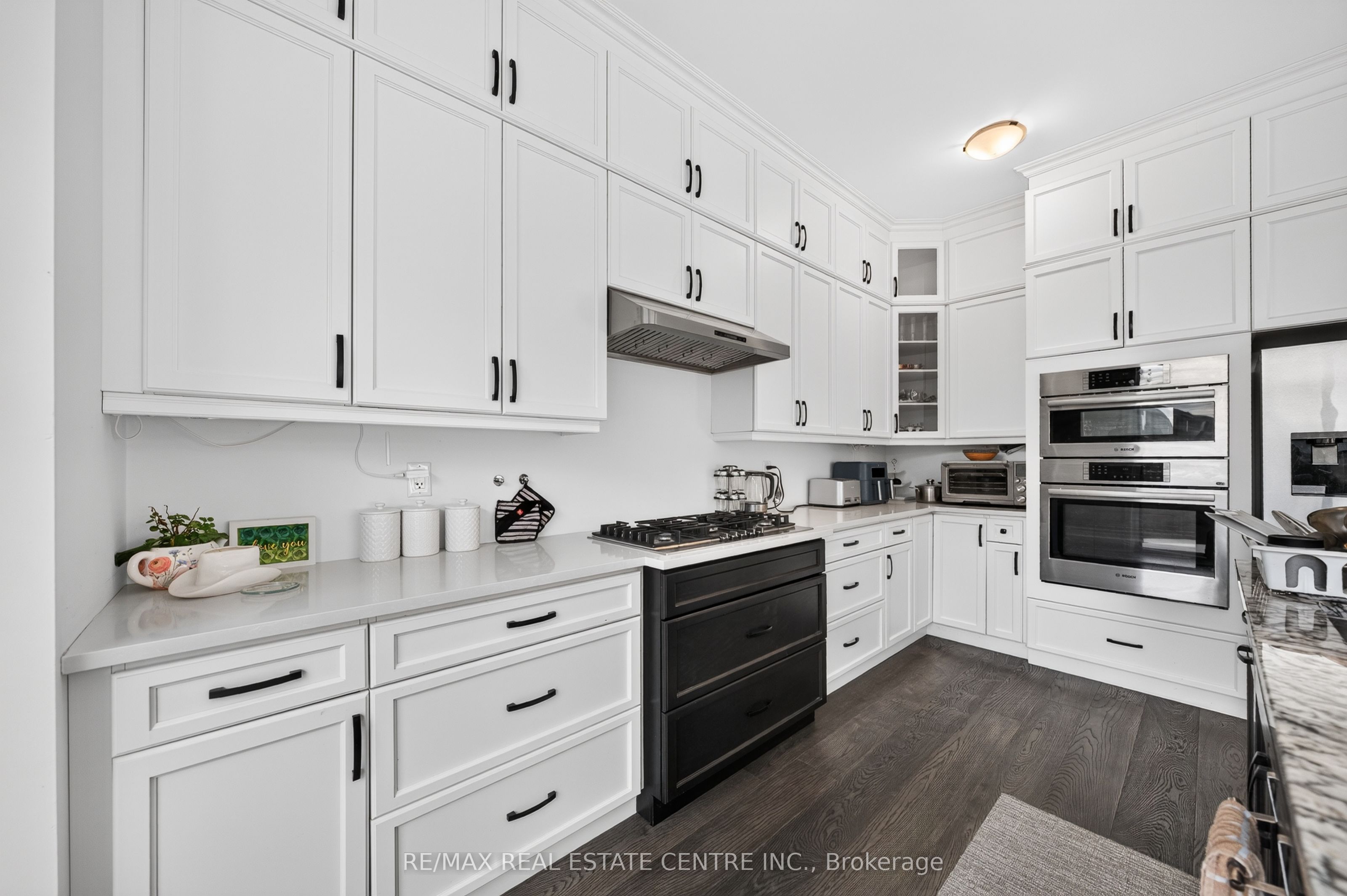 1404 Kovachik Boulevard Property Photo 19