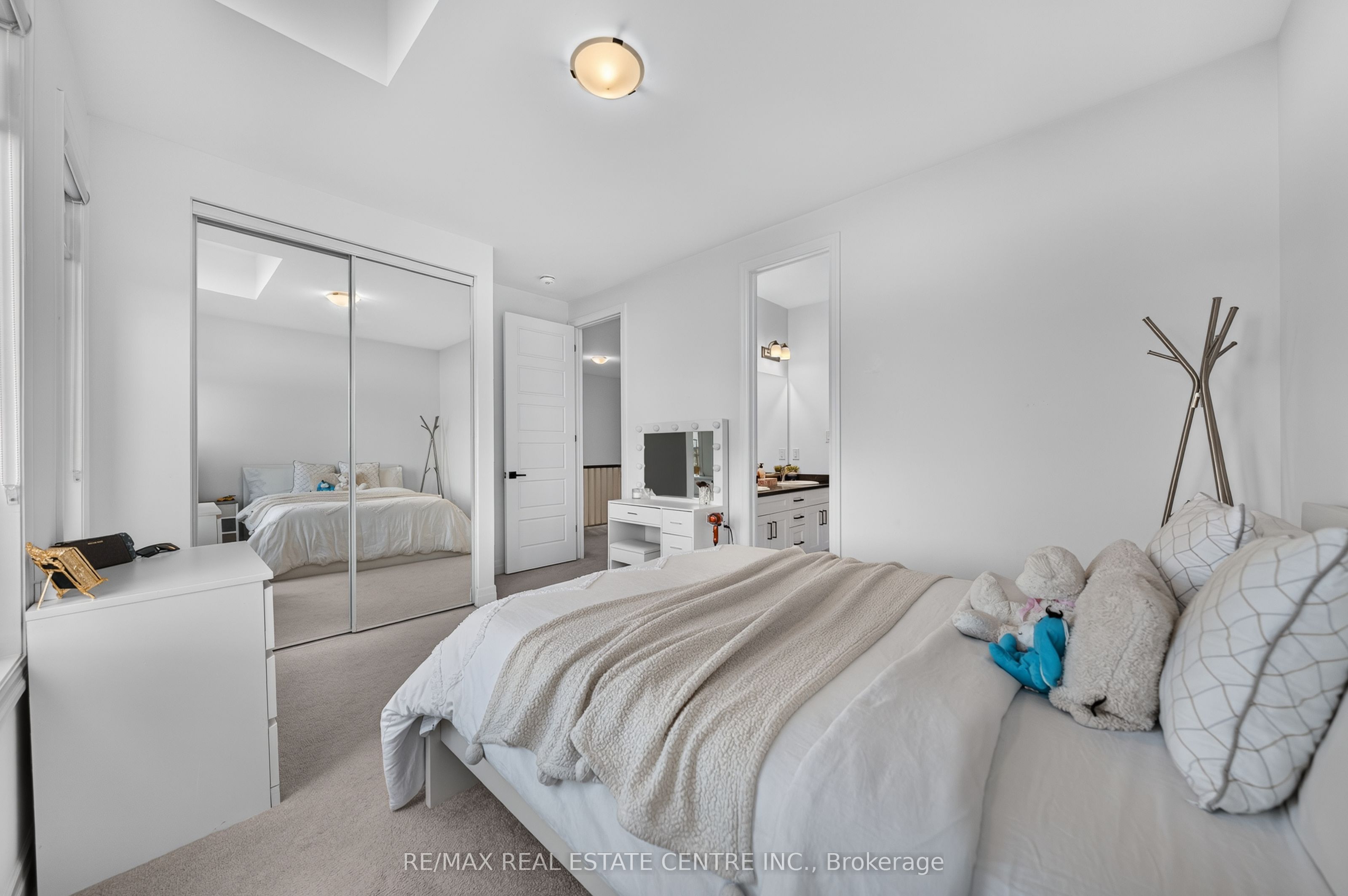 1404 Kovachik Boulevard Property Photo 29